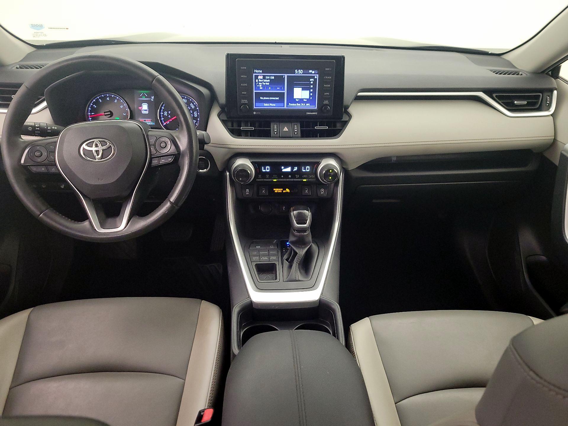 Thumbnail: 2020 Toyota RAV4 - 9