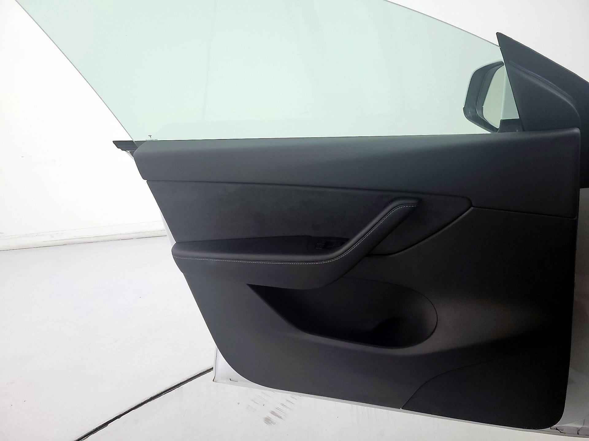 Thumbnail: 2022 Tesla Model Y - 12