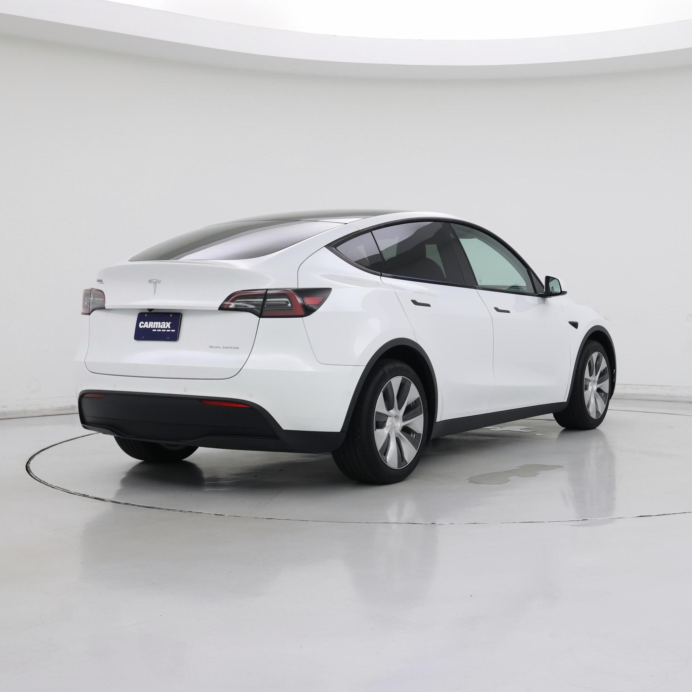 Thumbnail: 2022 Tesla Model Y - 8