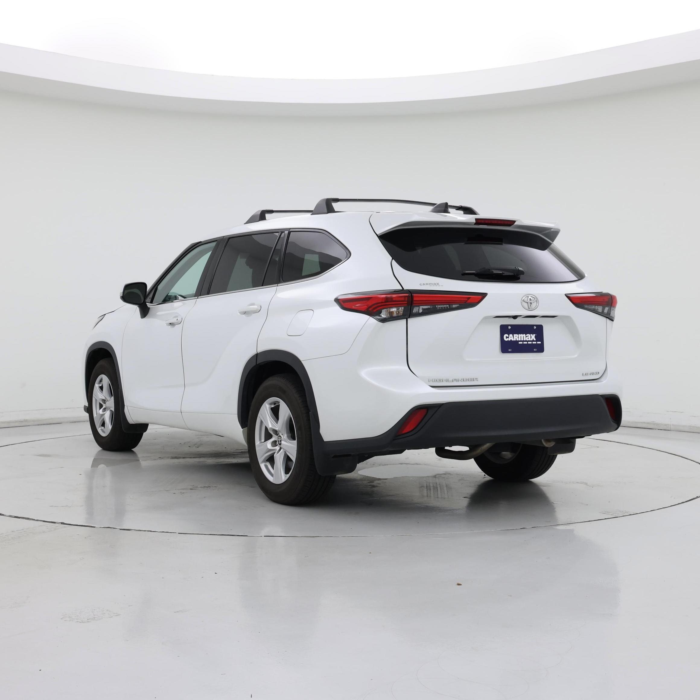 Thumbnail: 2022 Toyota Highlander - 2