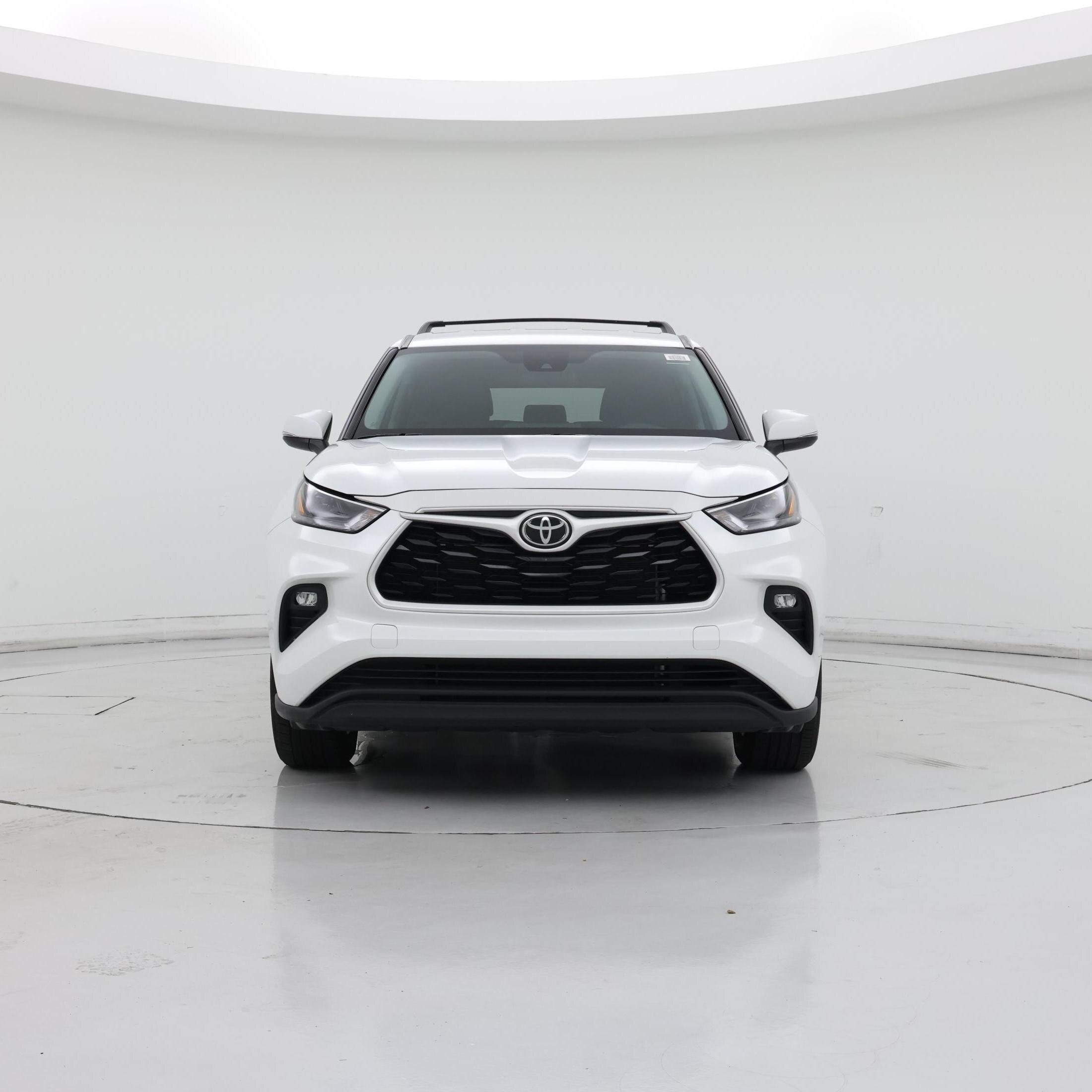 Thumbnail: 2022 Toyota Highlander - 5