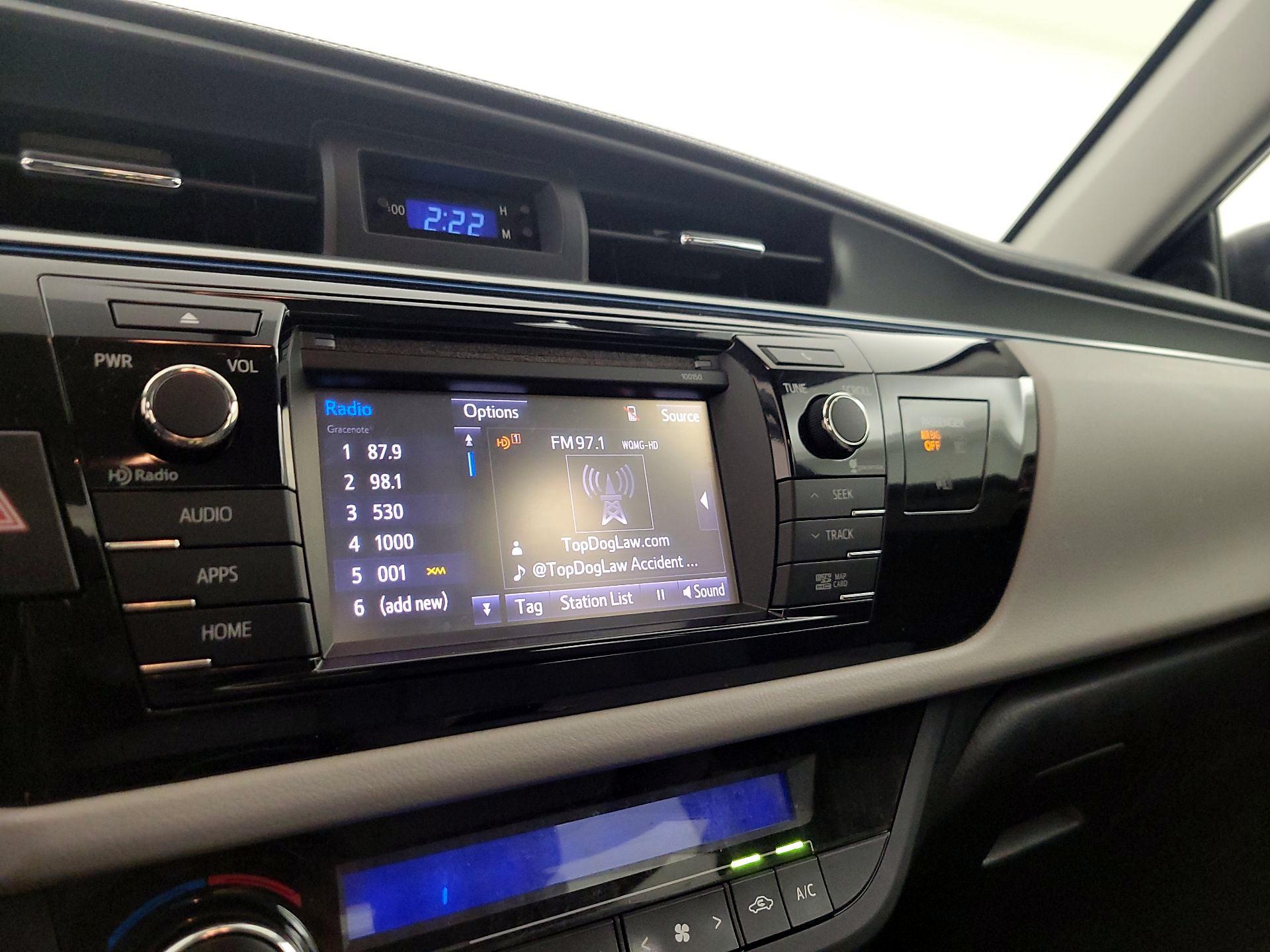 Thumbnail: 2015 Toyota Corolla - 16