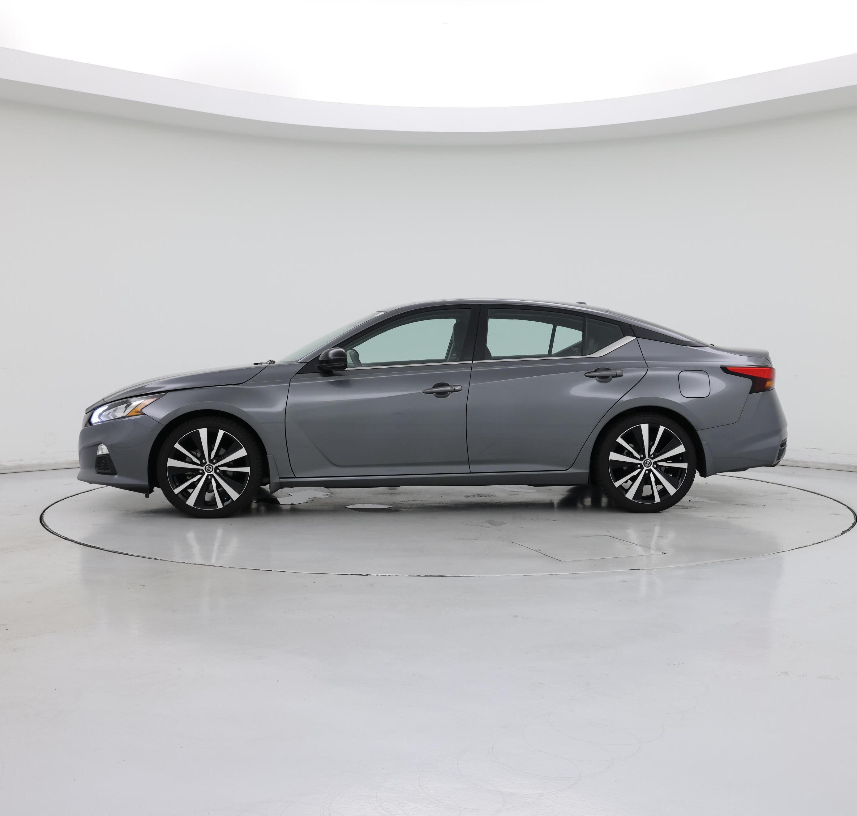 Thumbnail: 2022 Nissan Altima - 3