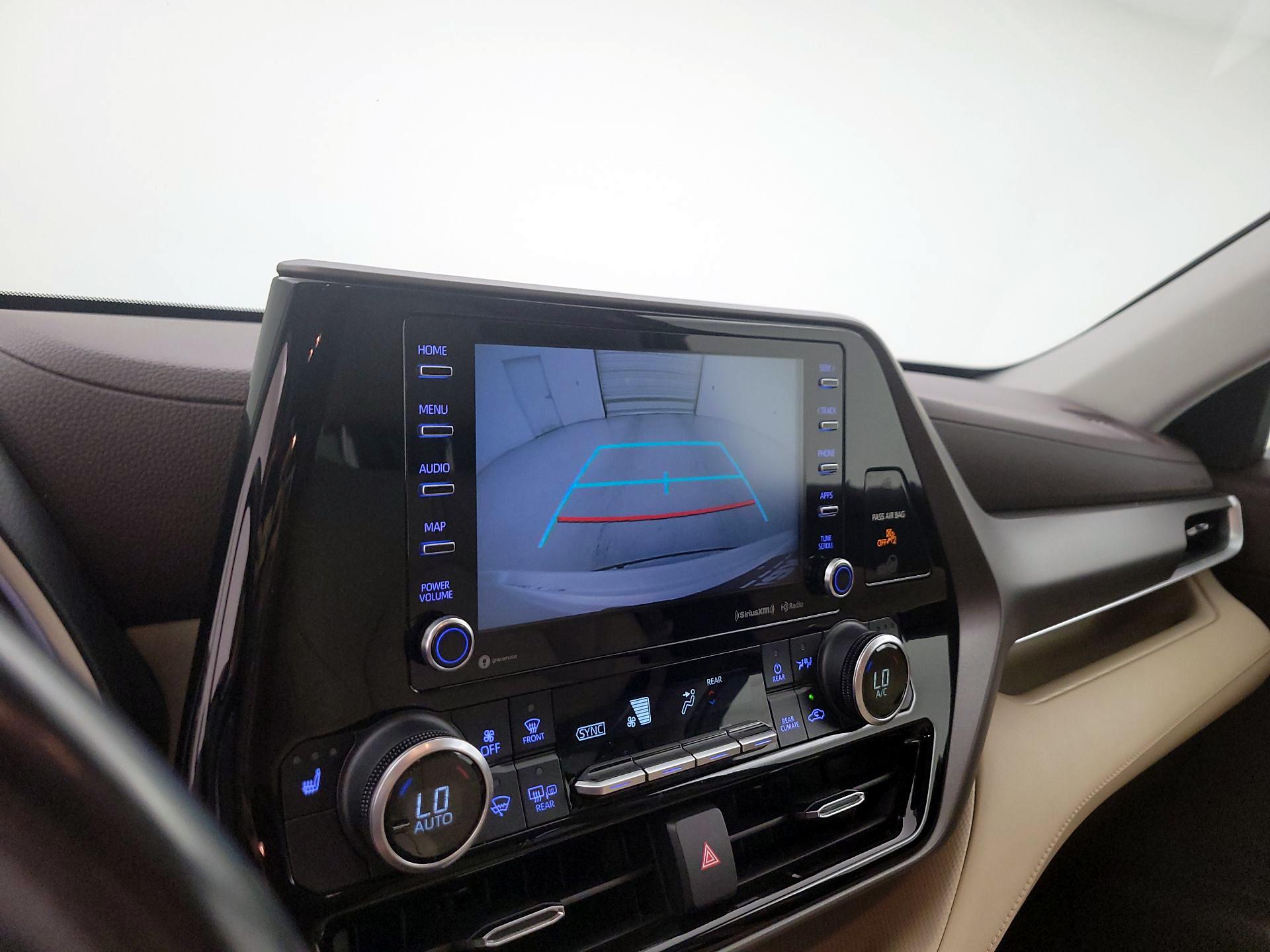Thumbnail: 2021 Toyota Highlander - 14