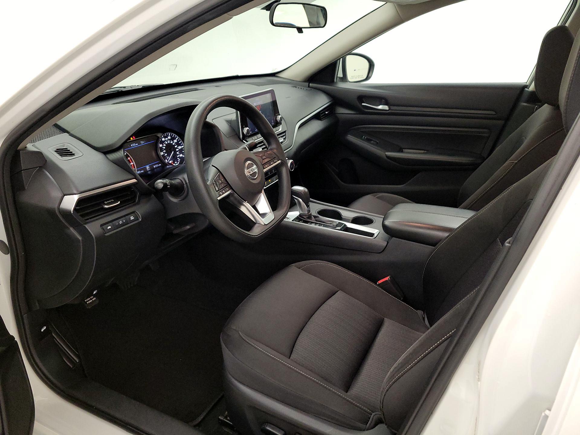 Thumbnail: 2019 Nissan Altima - 11