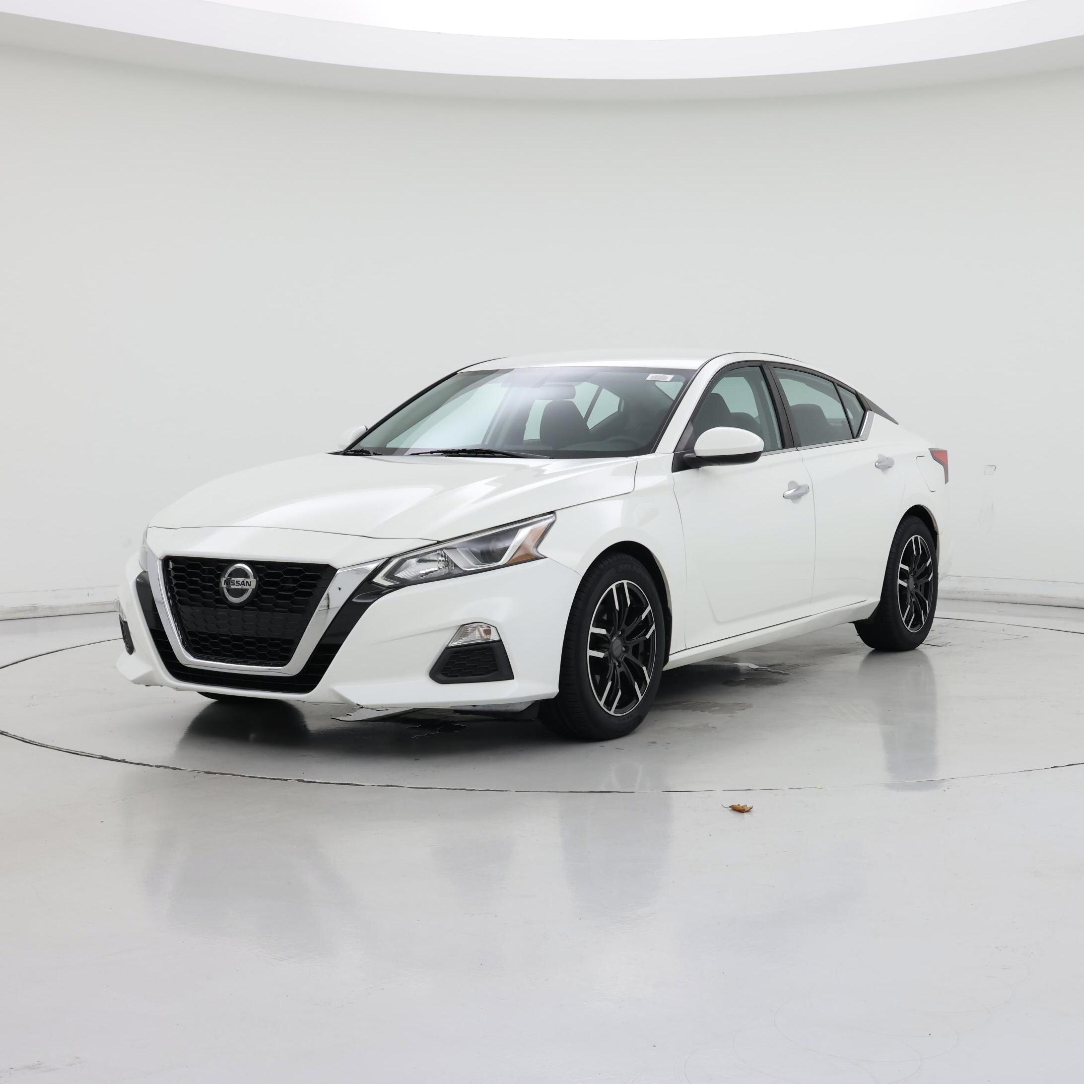 Thumbnail: 2019 Nissan Altima - 4