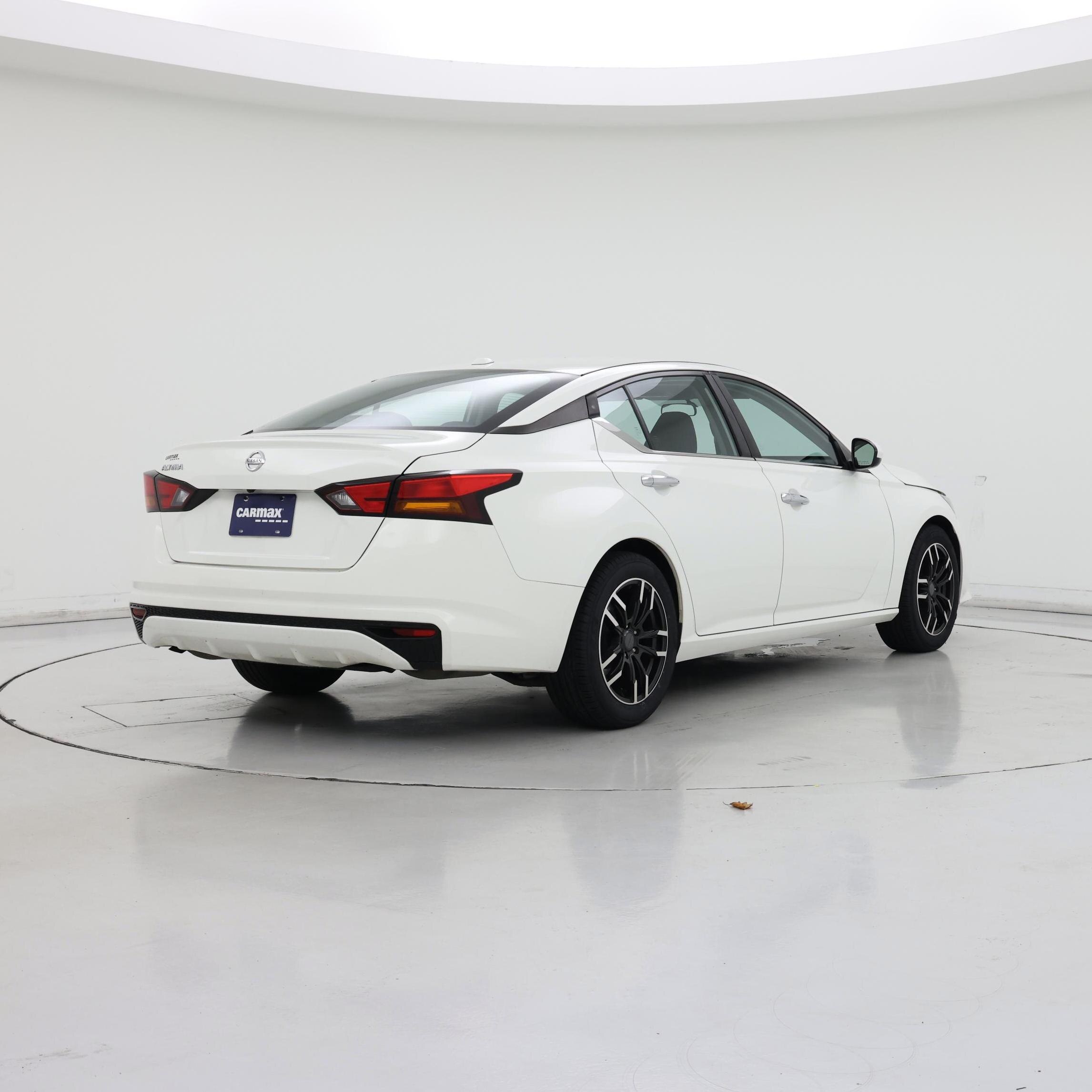 Thumbnail: 2019 Nissan Altima - 8