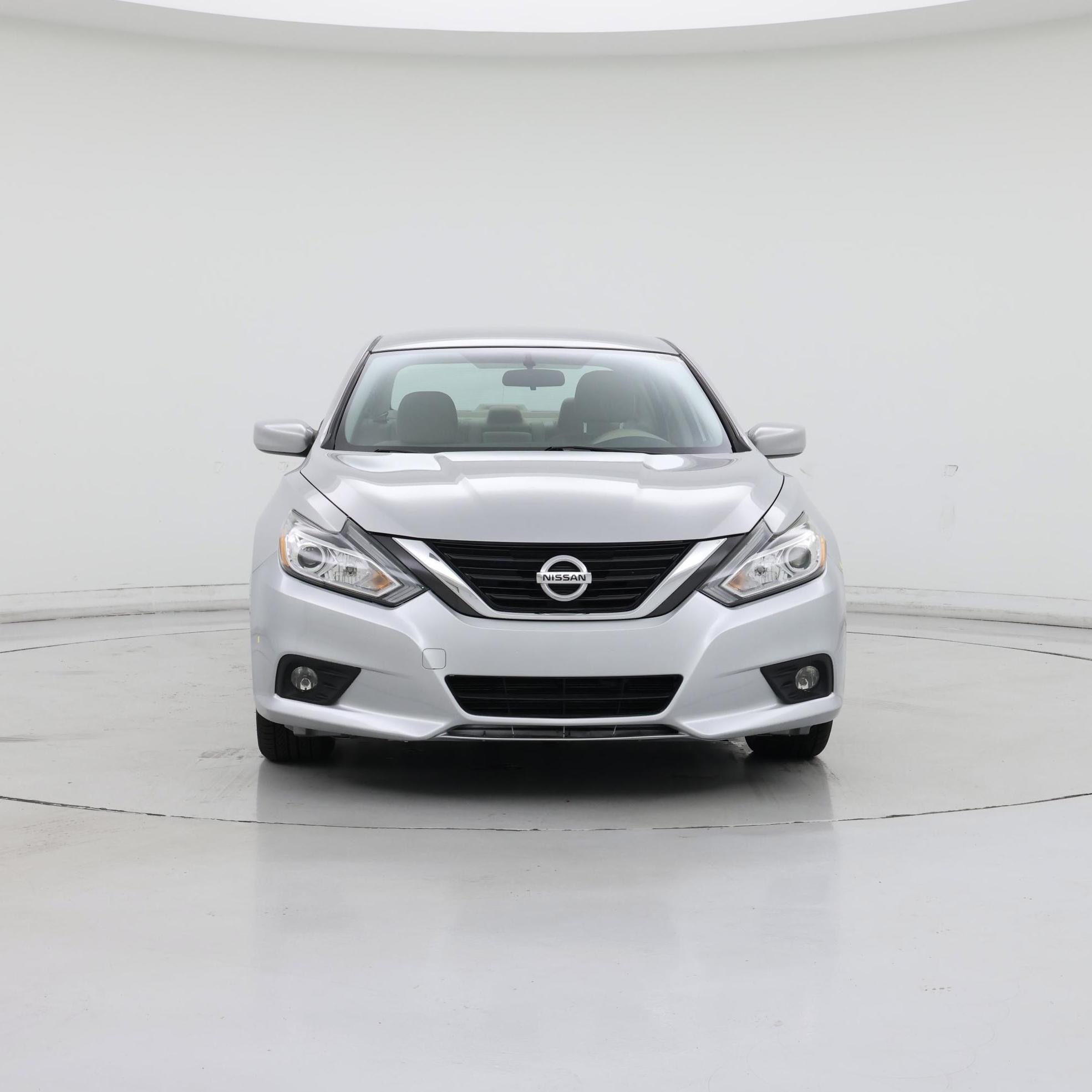 Thumbnail: 2016 Nissan Altima - 5