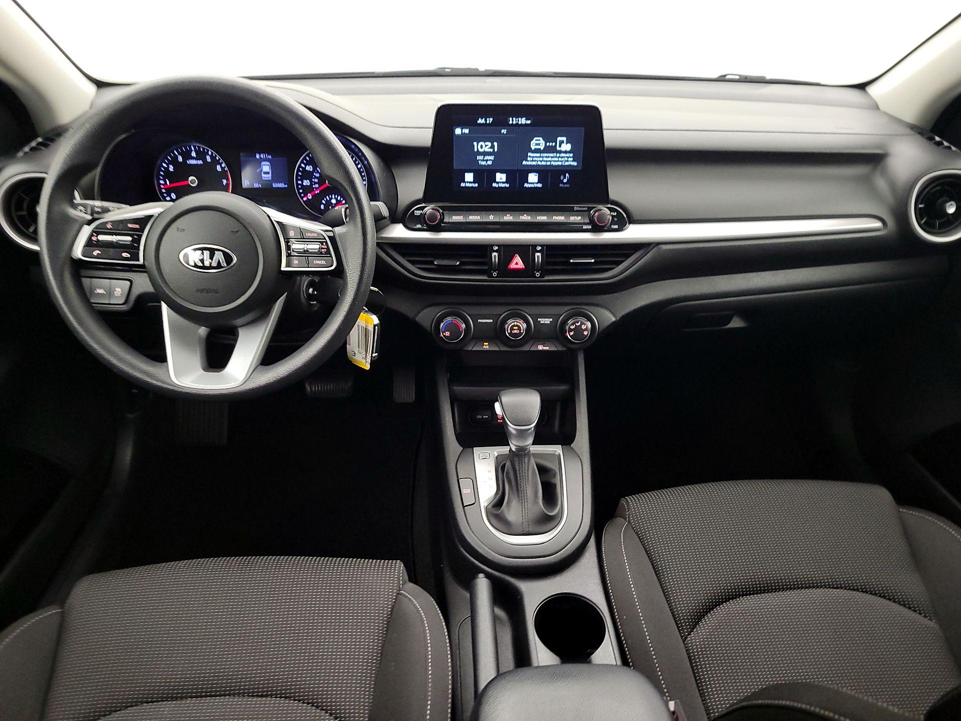 Thumbnail: 2020 Kia Forte - 9