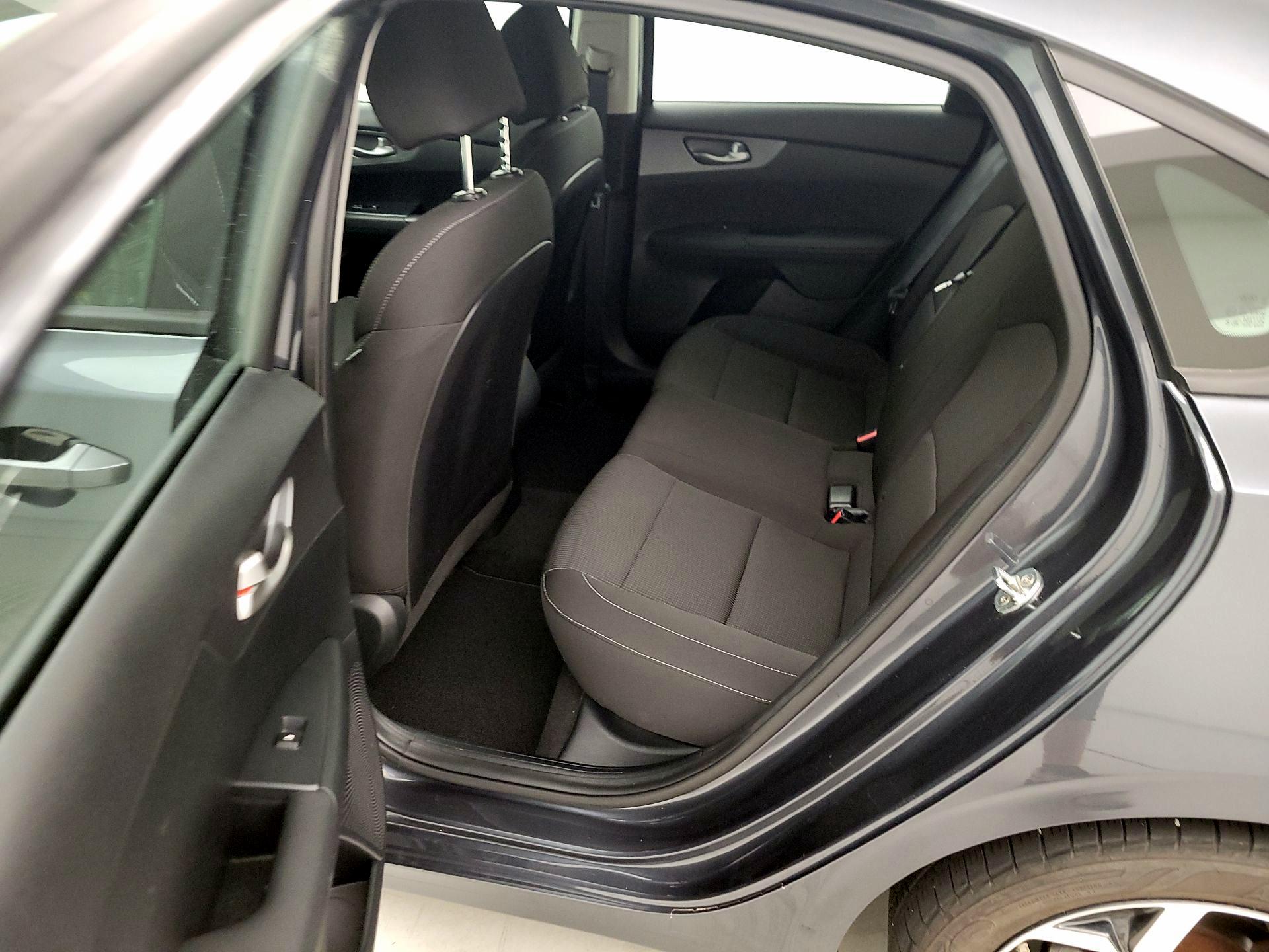 Thumbnail: 2020 Kia Forte - 19