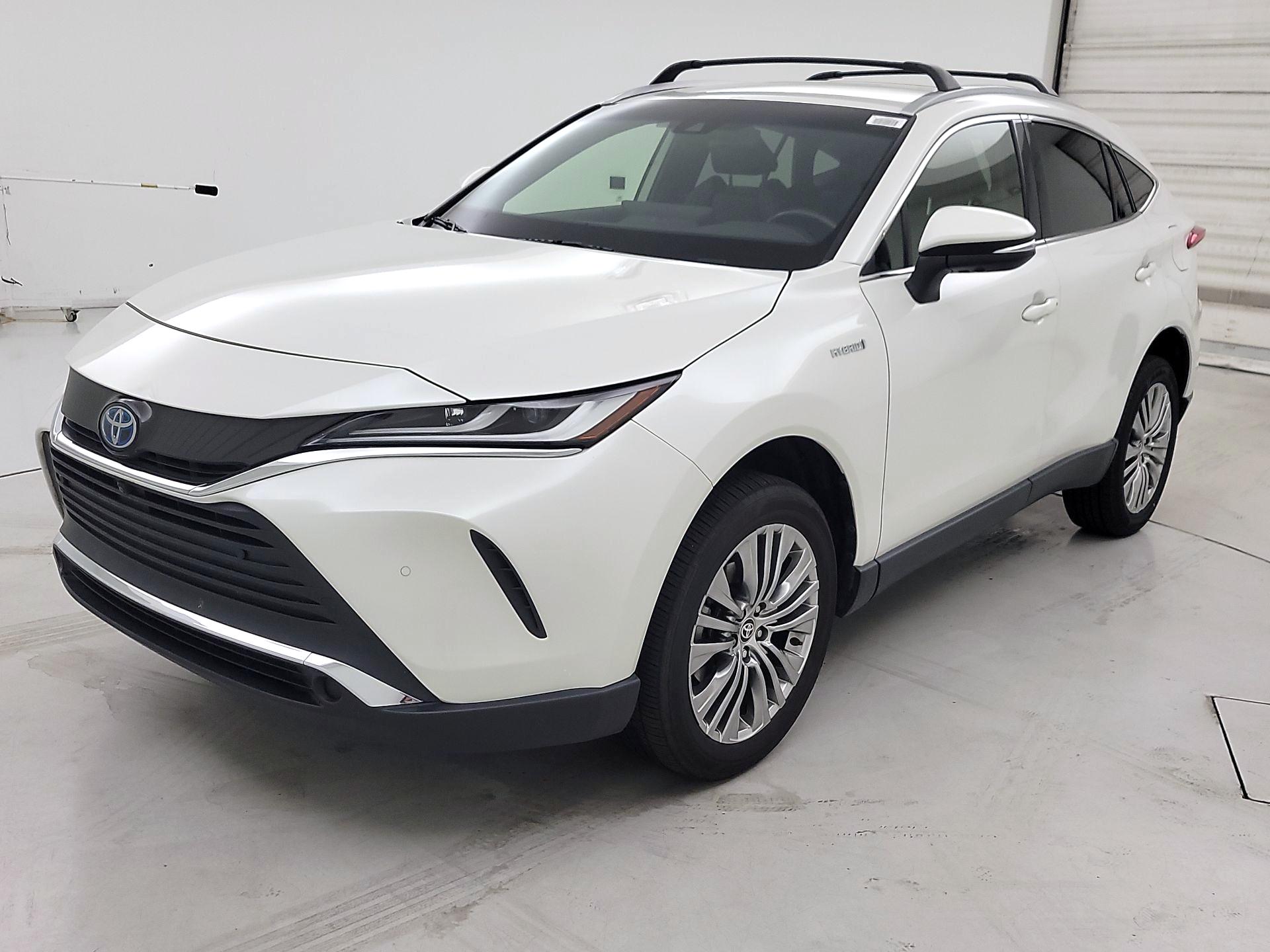 Thumbnail: 2021 Toyota Venza - 3