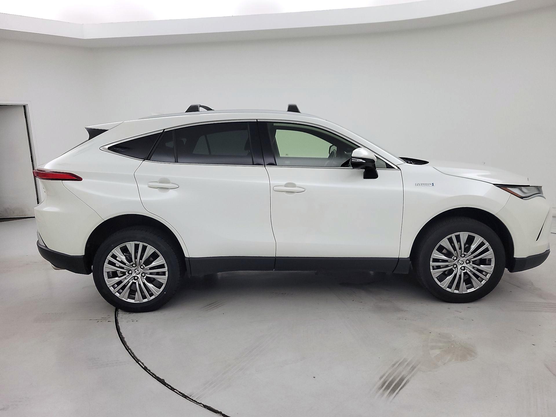 Thumbnail: 2021 Toyota Venza - 4