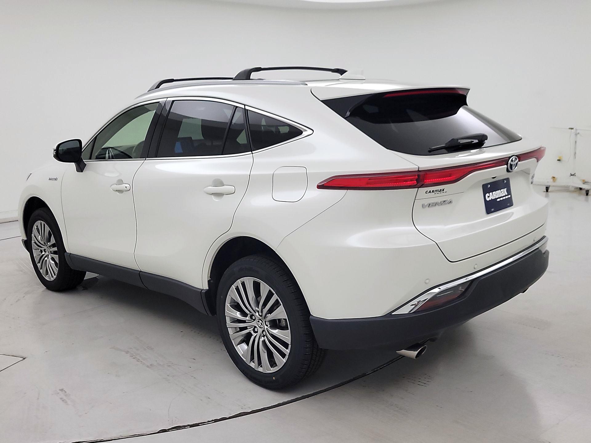 Thumbnail: 2021 Toyota Venza - 7