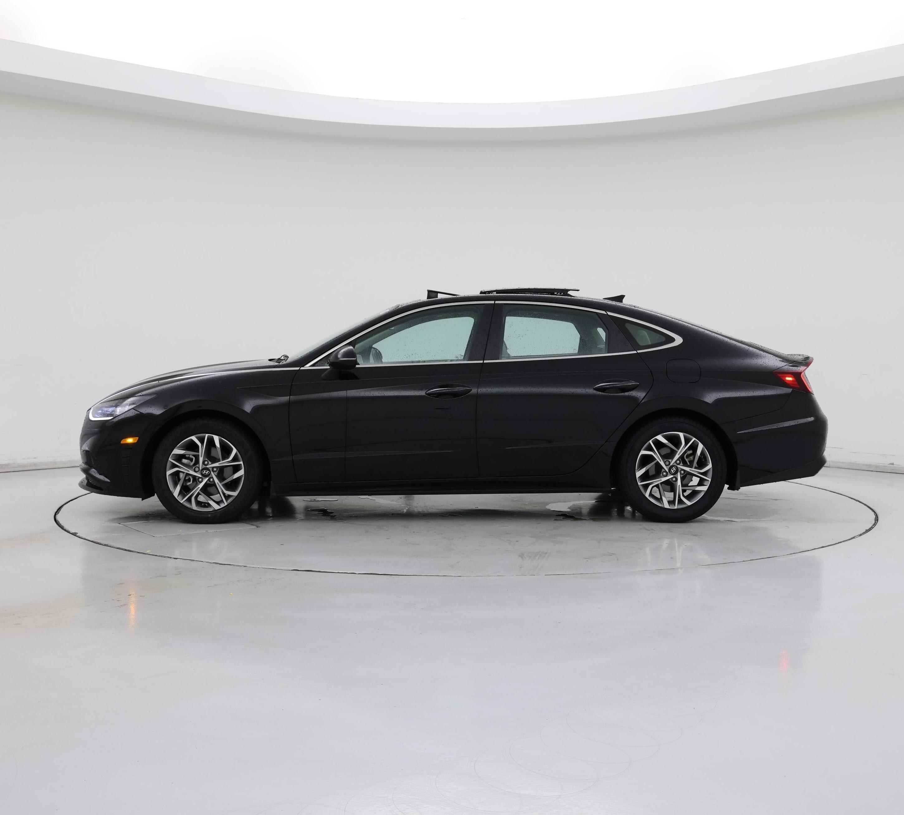 Thumbnail: 2023 Hyundai Sonata - 3
