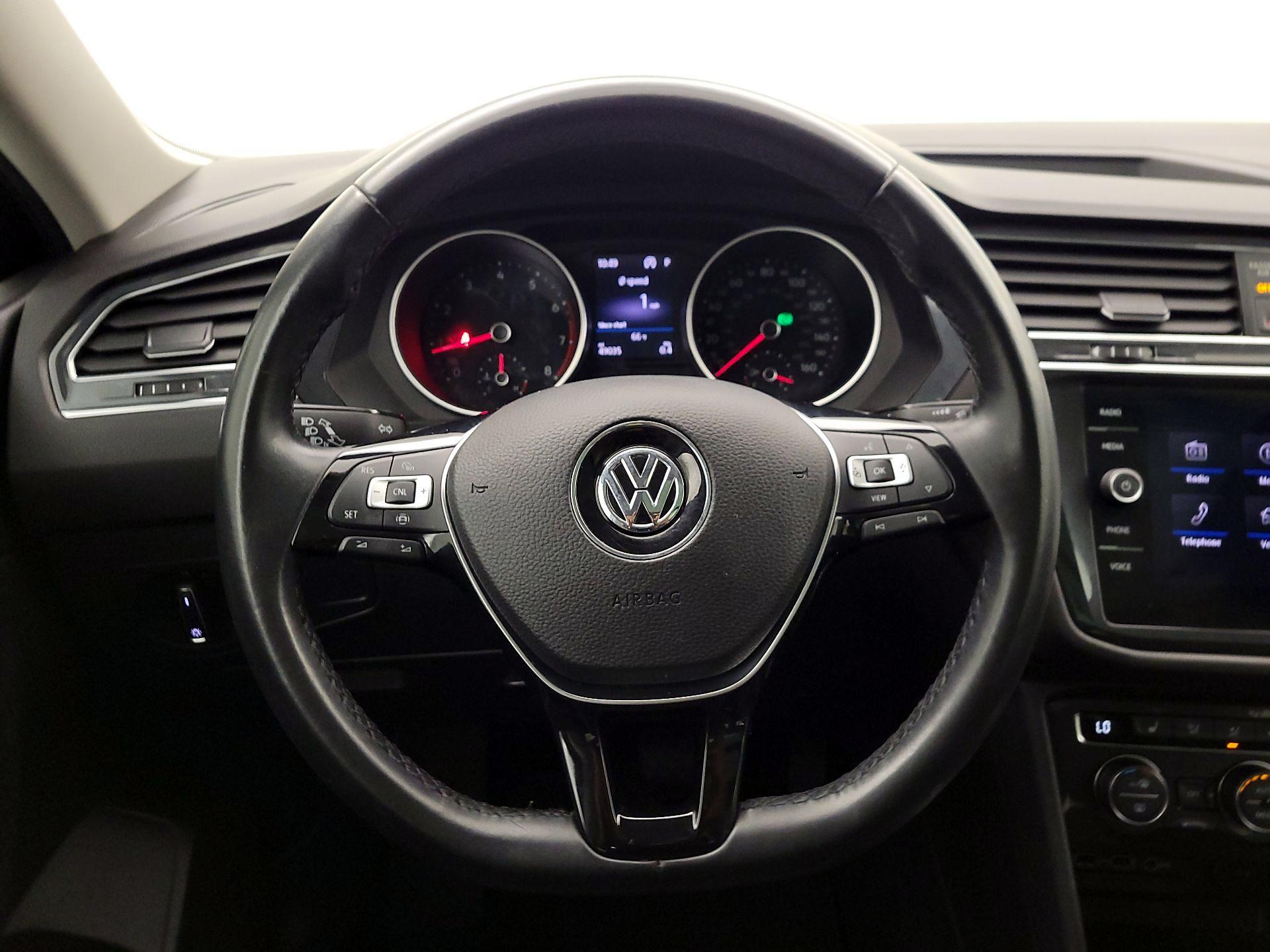 Thumbnail: 2019 Volkswagen Tiguan - 10