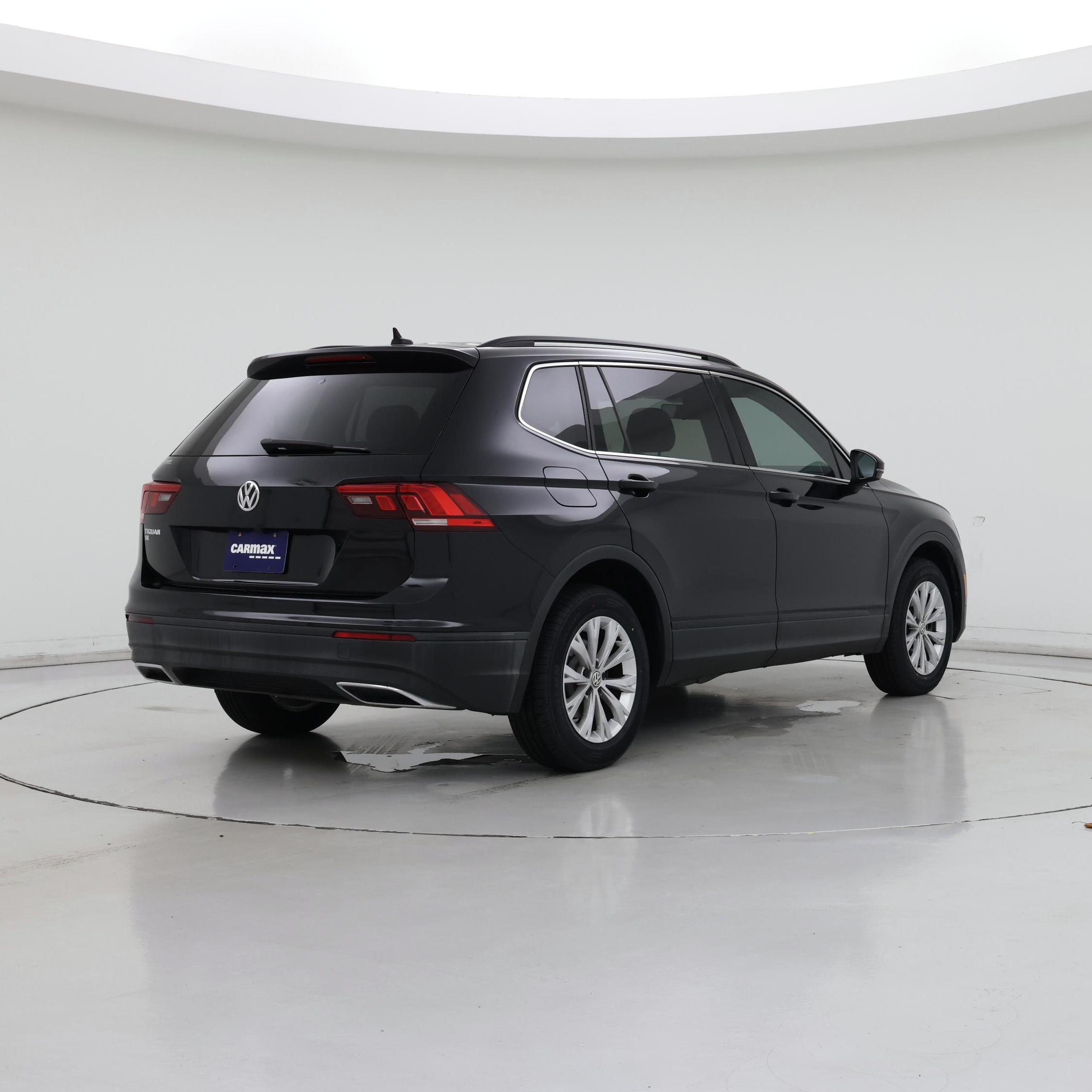 Thumbnail: 2019 Volkswagen Tiguan - 8