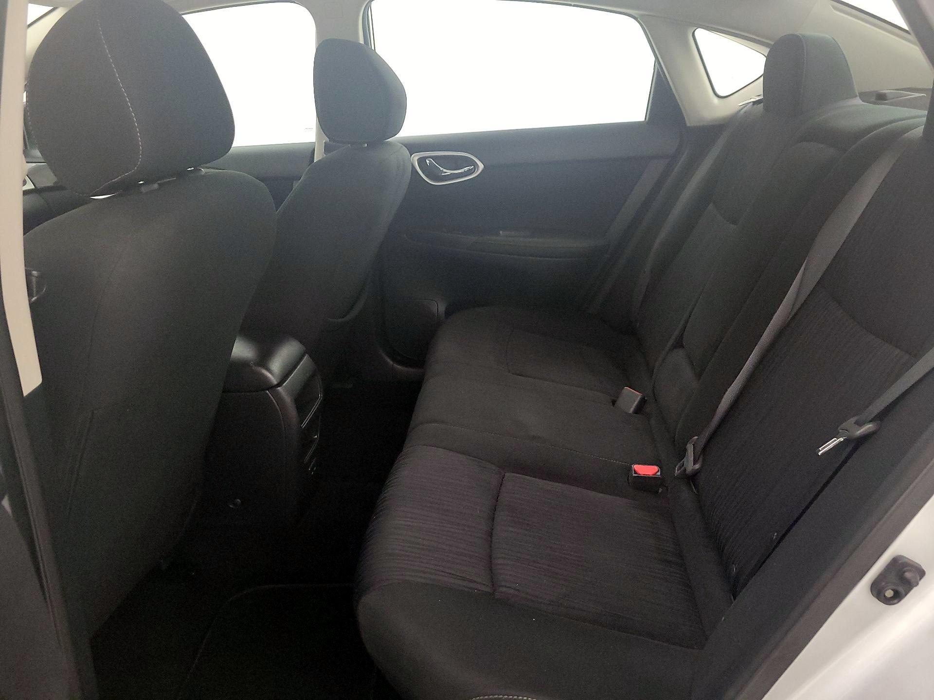 Thumbnail: 2019 Nissan Sentra - 20