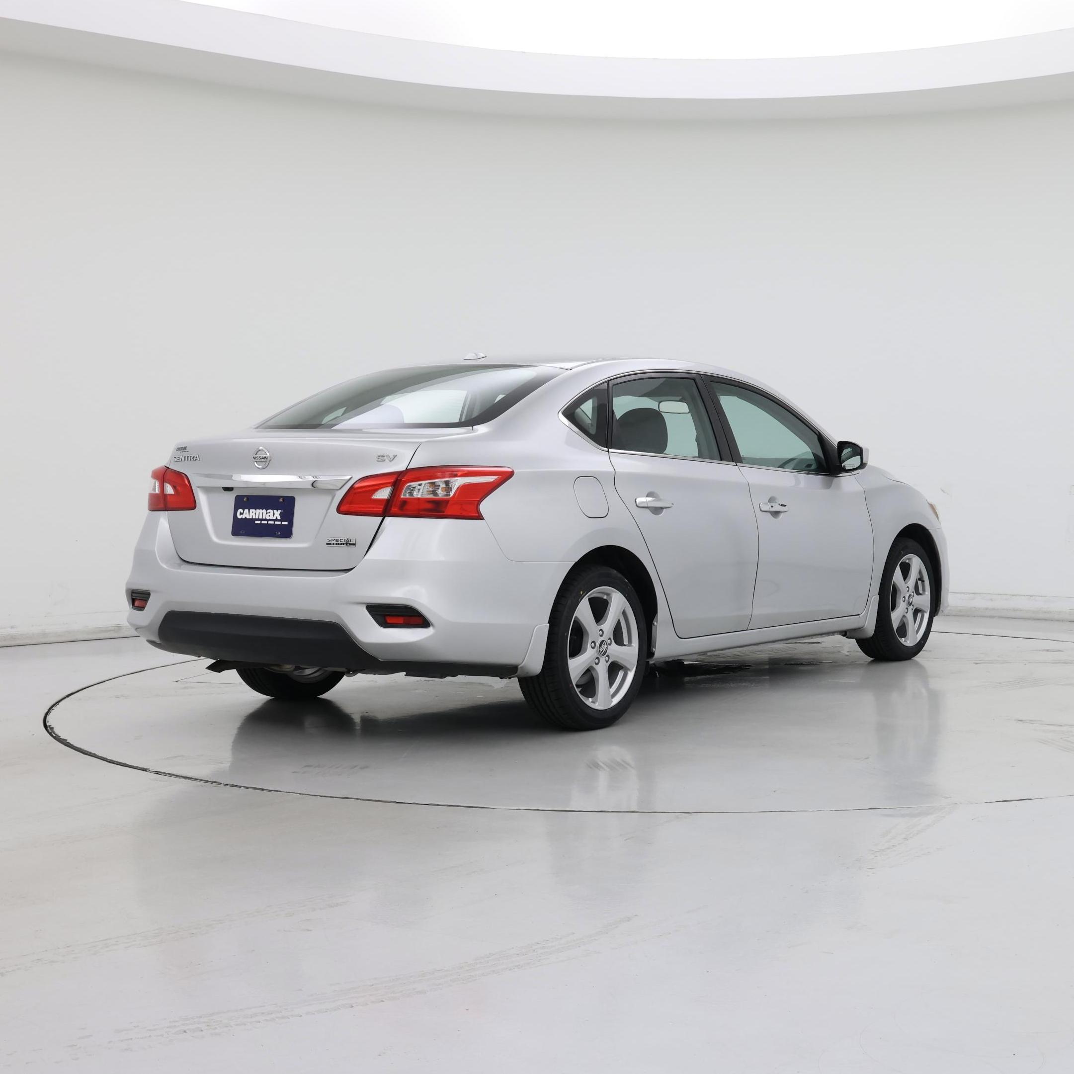 Thumbnail: 2019 Nissan Sentra - 8