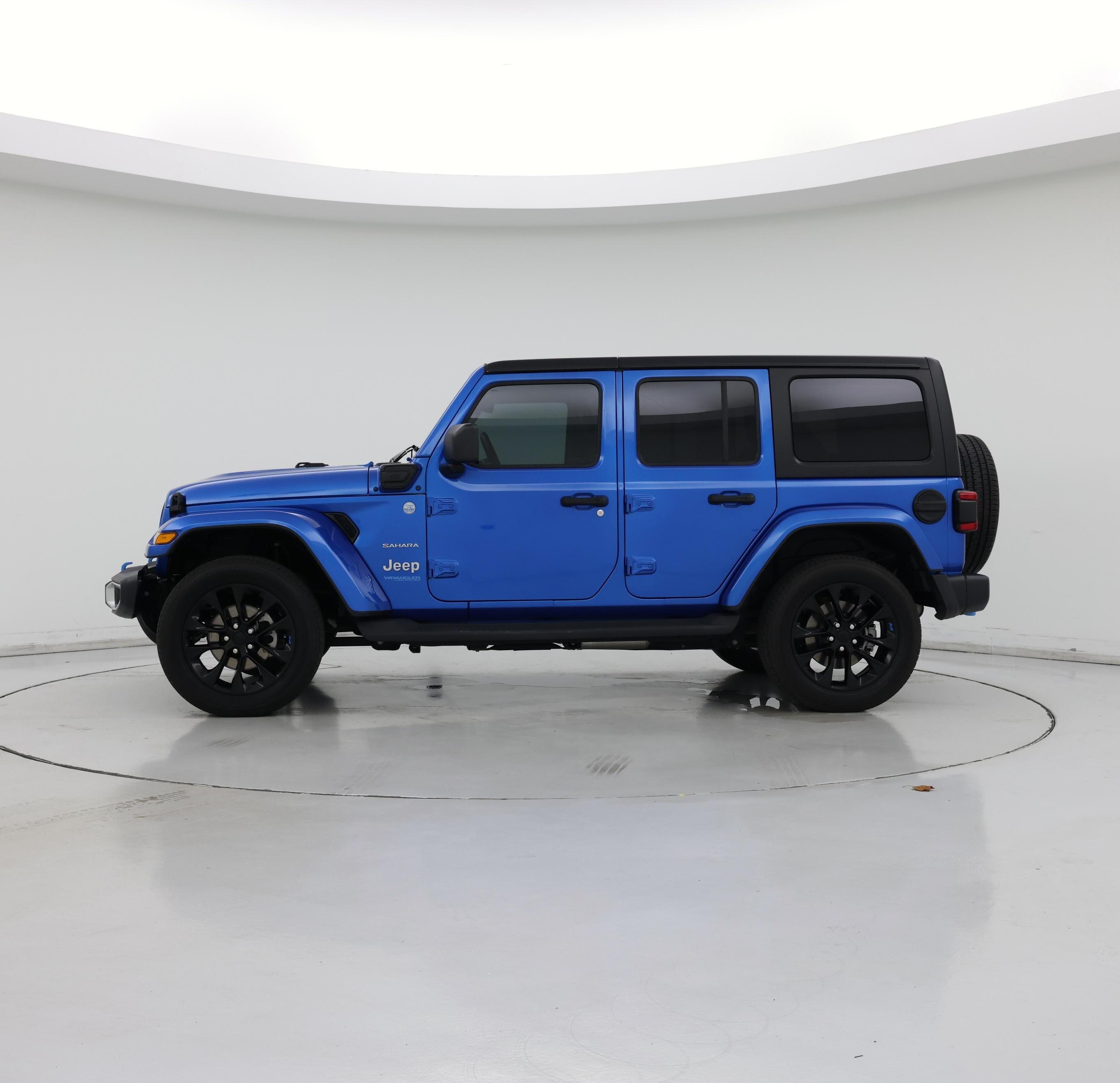 Thumbnail: 2022 Jeep Wrangler - 3