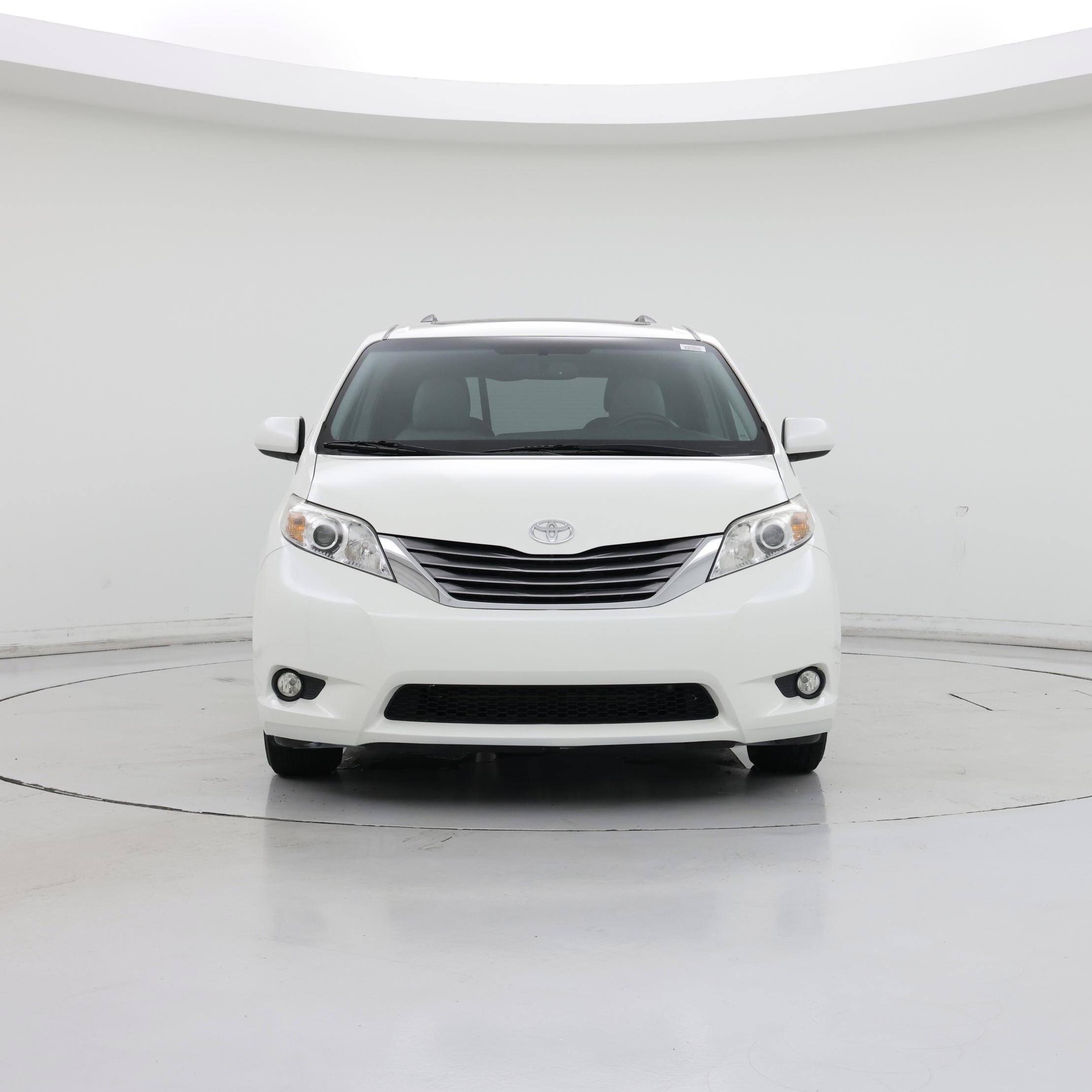 Thumbnail: 2017 Toyota Sienna - 5