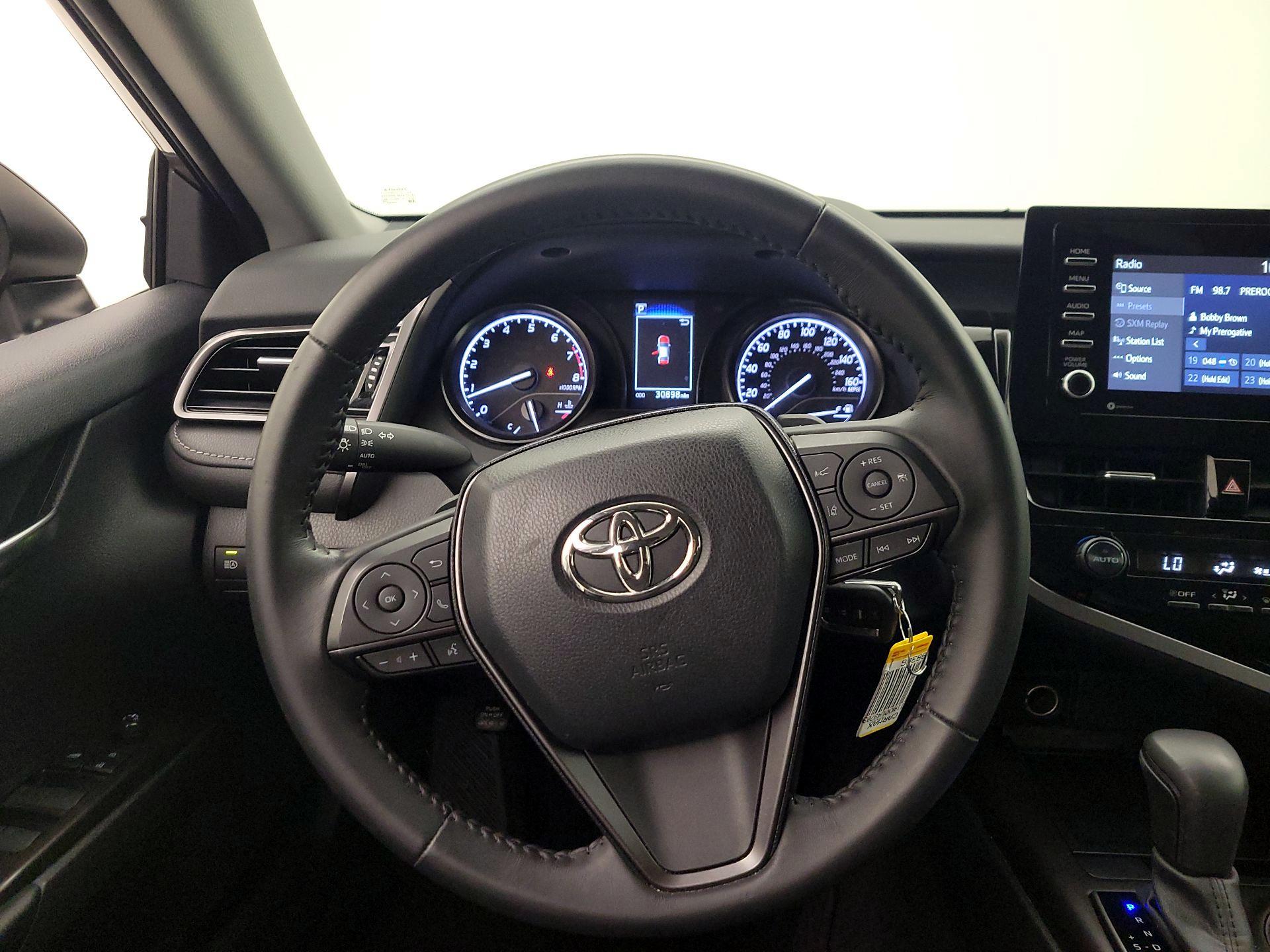 Thumbnail: 2021 Toyota Camry - 10