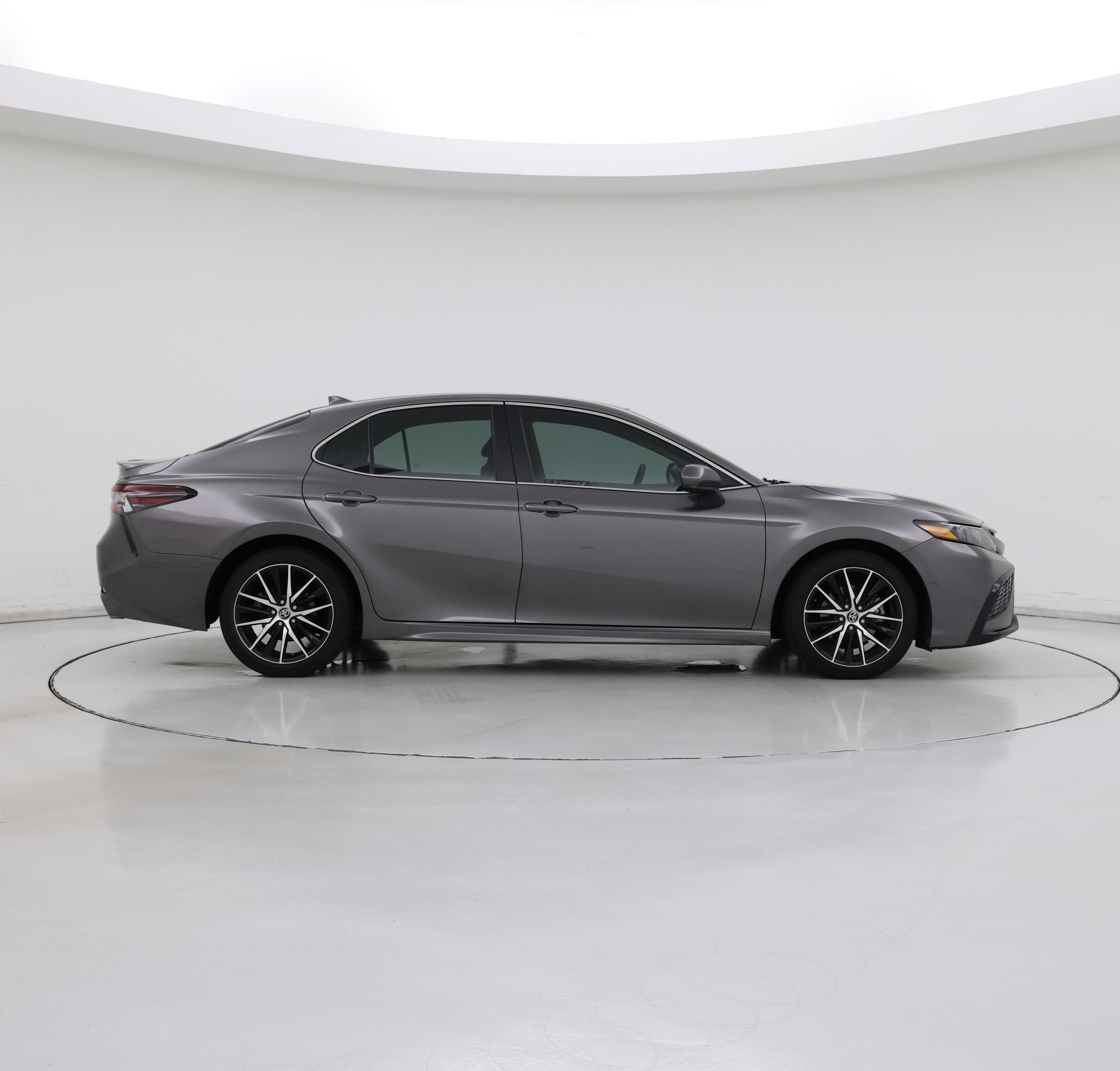Thumbnail: 2021 Toyota Camry - 7