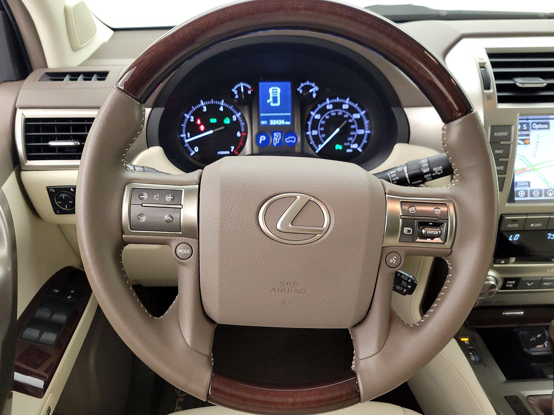 Thumbnail: 2019 Lexus GX - 10