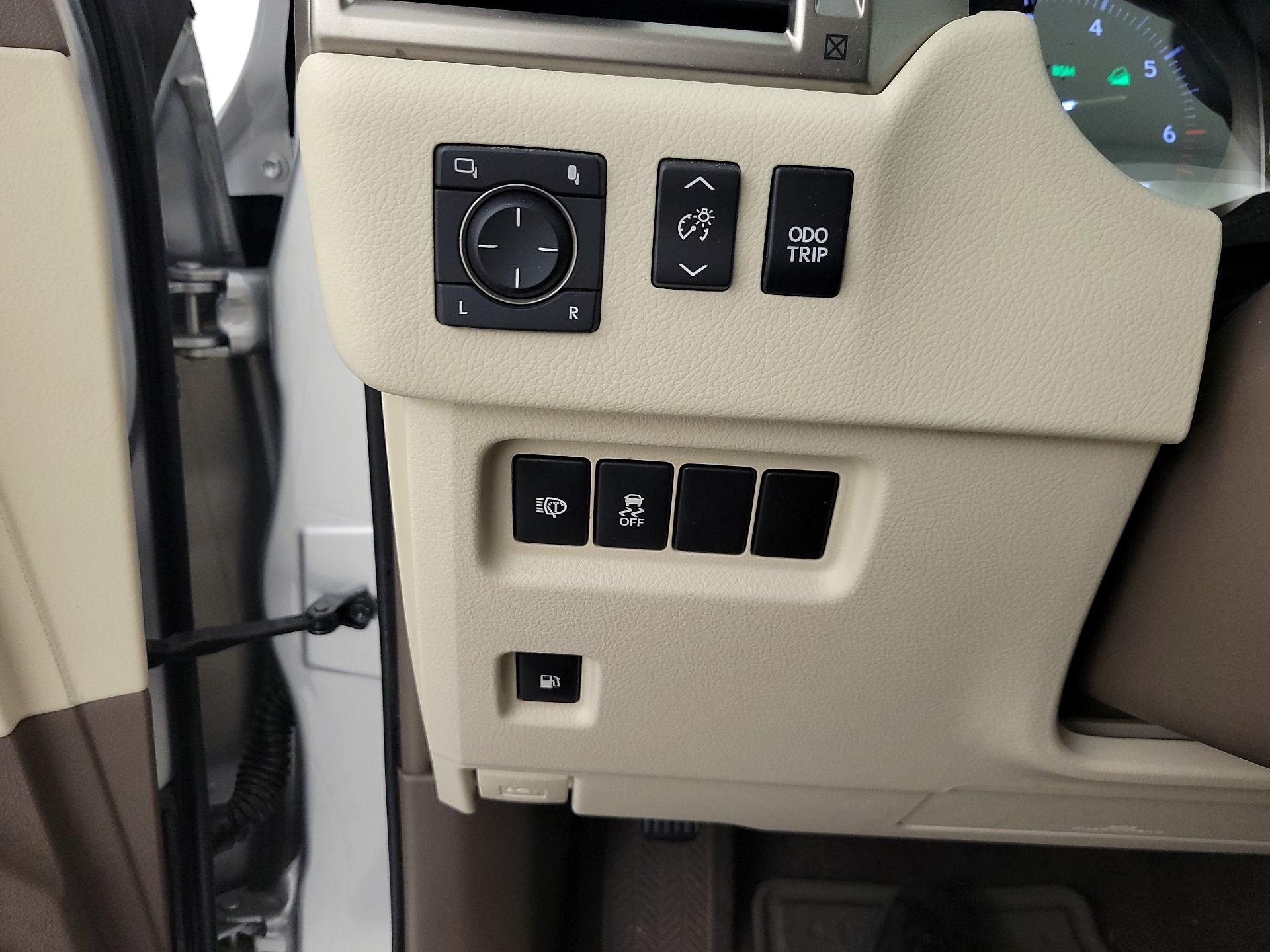 Thumbnail: 2019 Lexus GX - 13