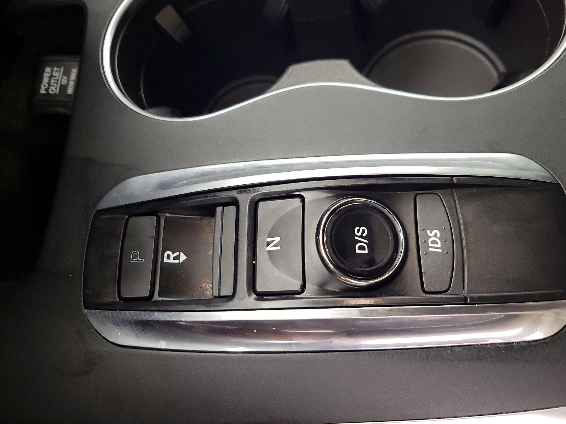 Thumbnail: 2016 Acura MDX - 17