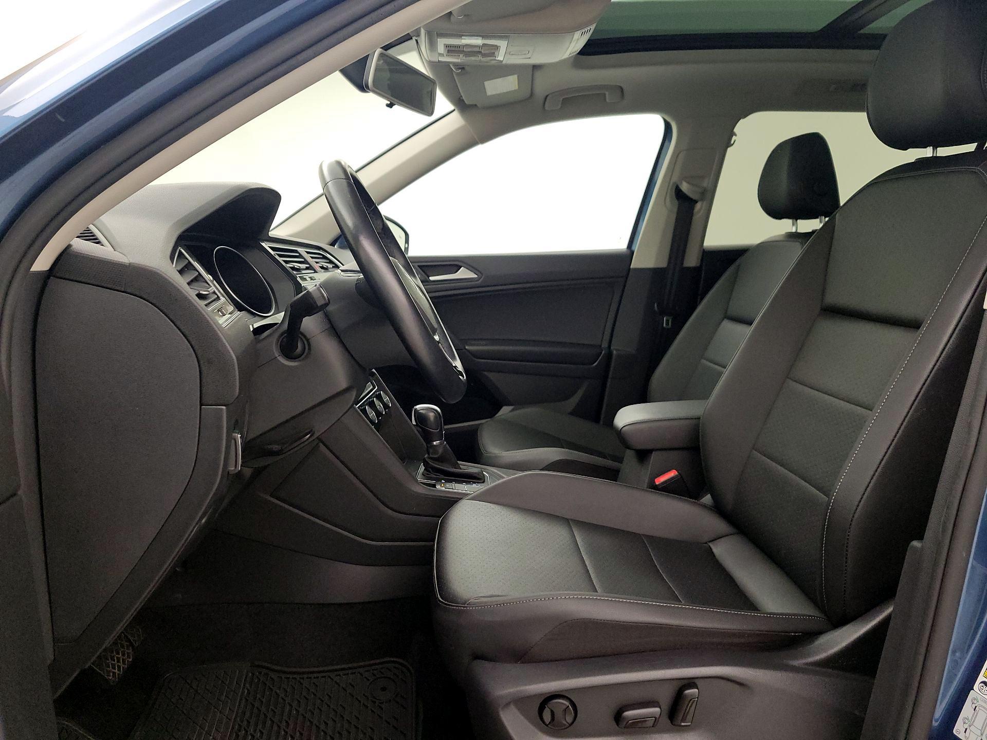 Thumbnail: 2019 Volkswagen Tiguan - 11