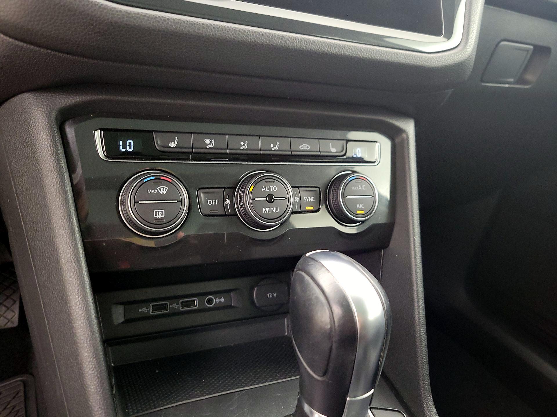 Thumbnail: 2019 Volkswagen Tiguan - 16