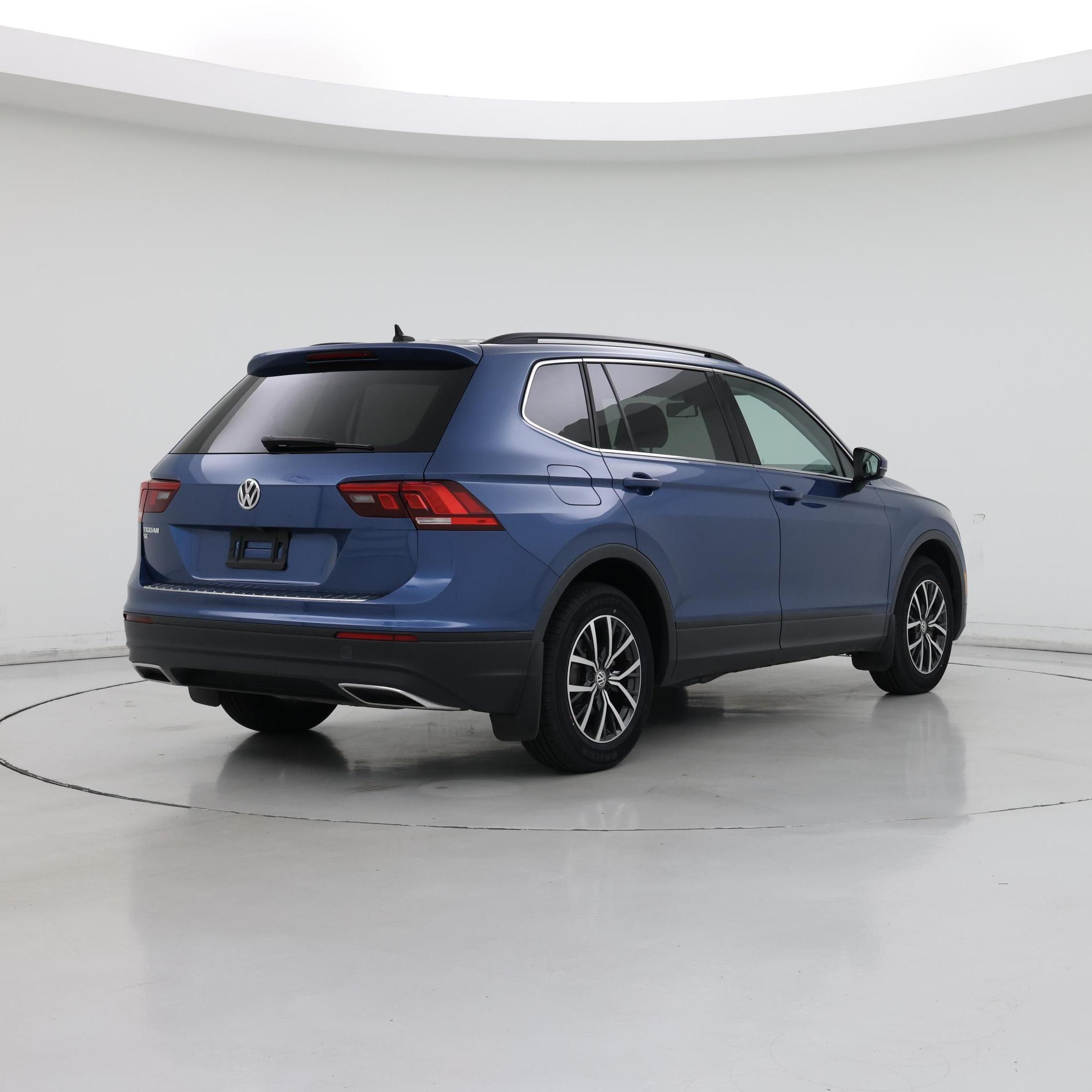 Thumbnail: 2019 Volkswagen Tiguan - 8