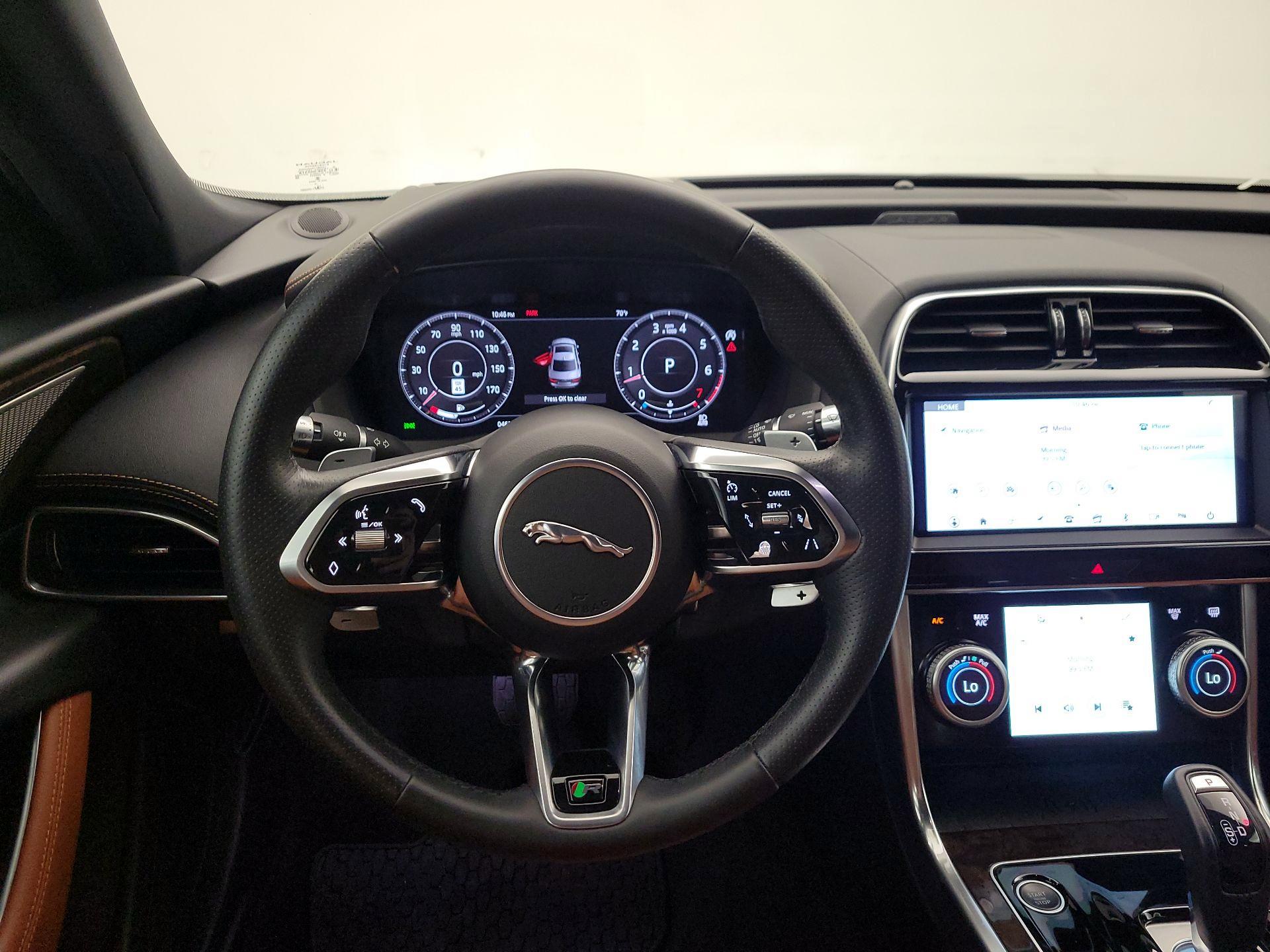 Thumbnail: 2020 Jaguar XE - 10