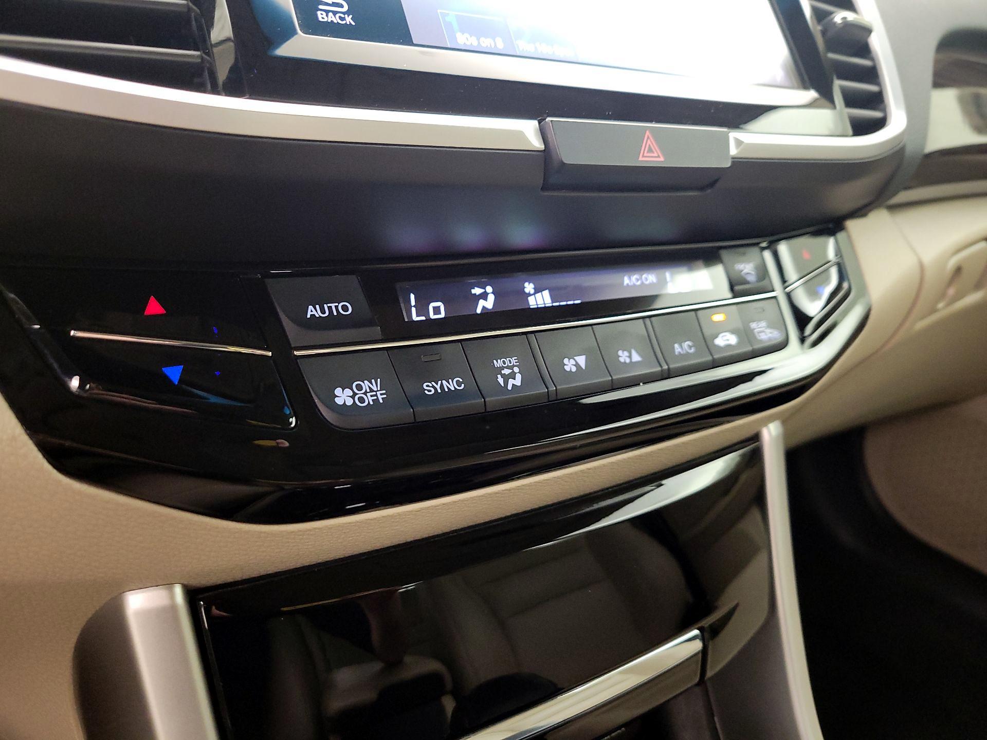 Thumbnail: 2016 Honda Accord - 16
