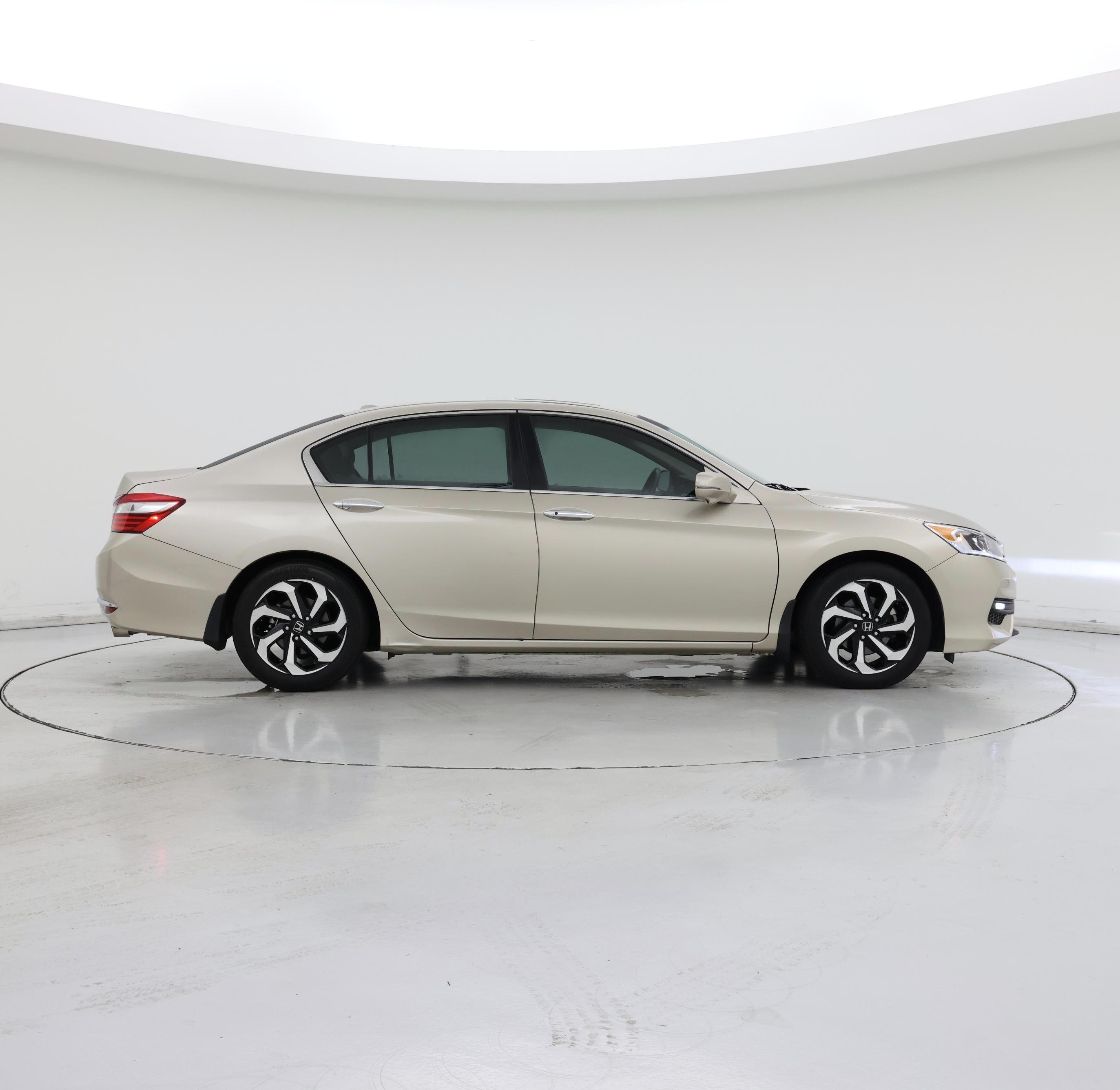 Thumbnail: 2016 Honda Accord - 7