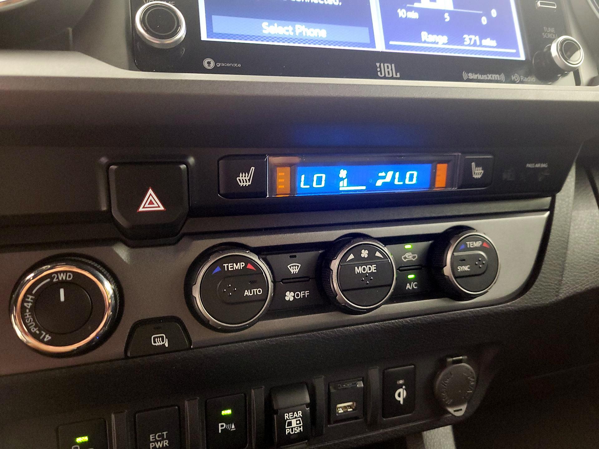 Thumbnail: 2020 Toyota Tacoma - 17