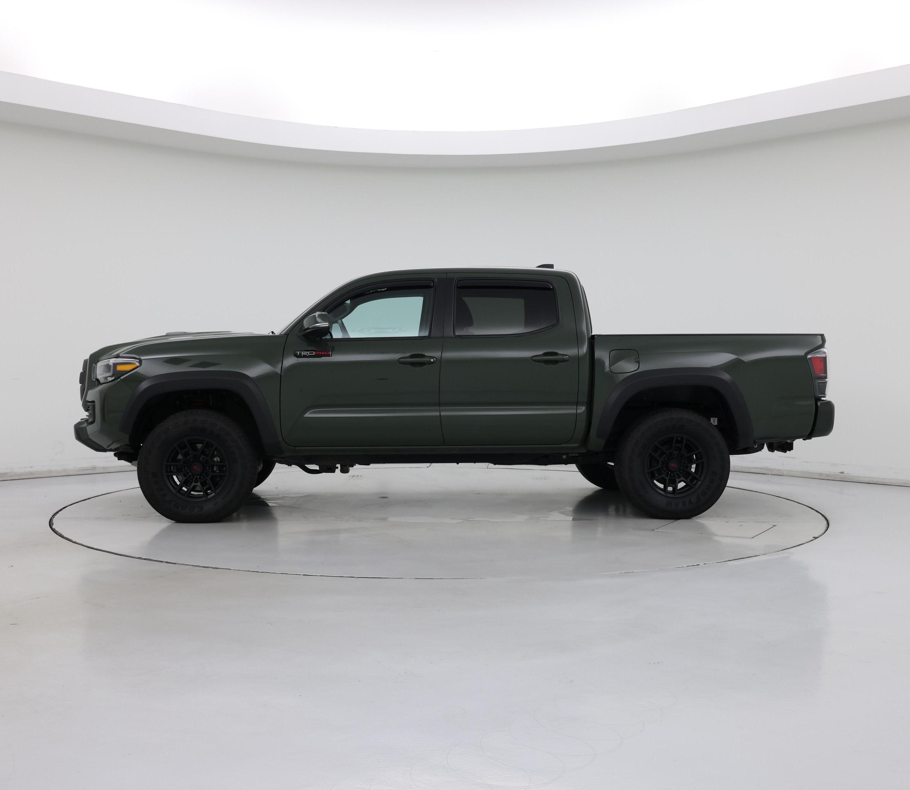 Thumbnail: 2020 Toyota Tacoma - 3