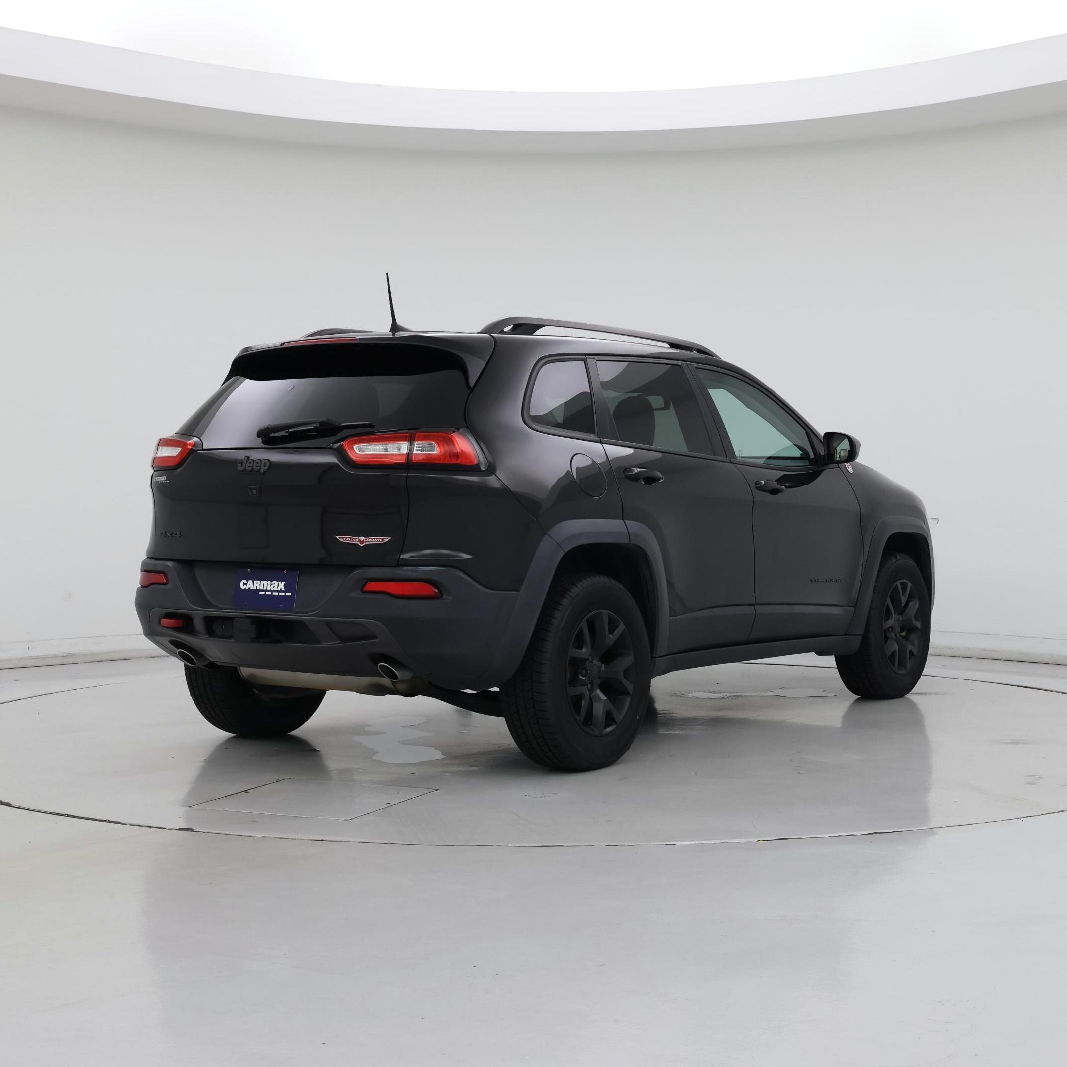 Thumbnail: 2016 Jeep Cherokee - 8