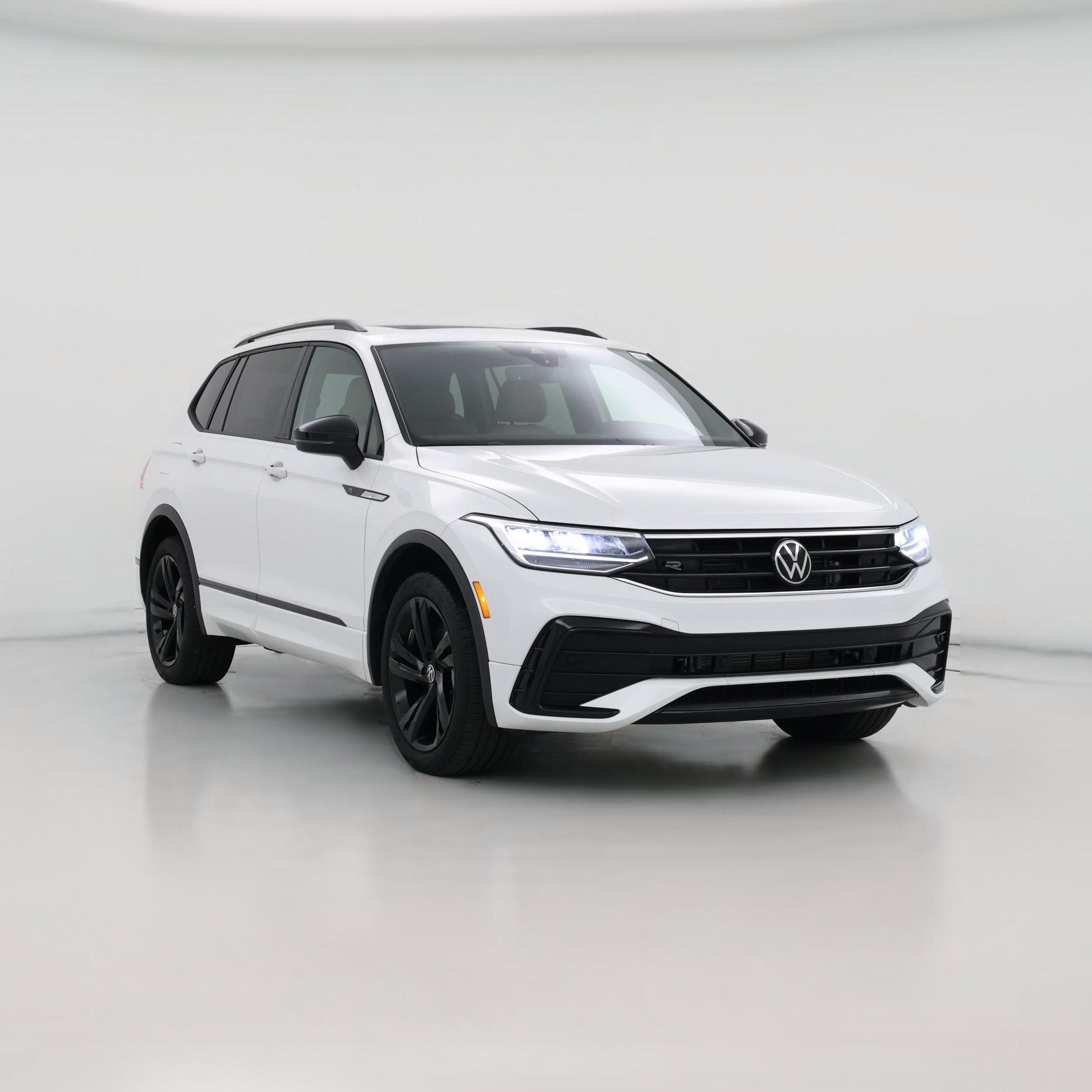 Thumbnail: 2023 Volkswagen Tiguan - 1