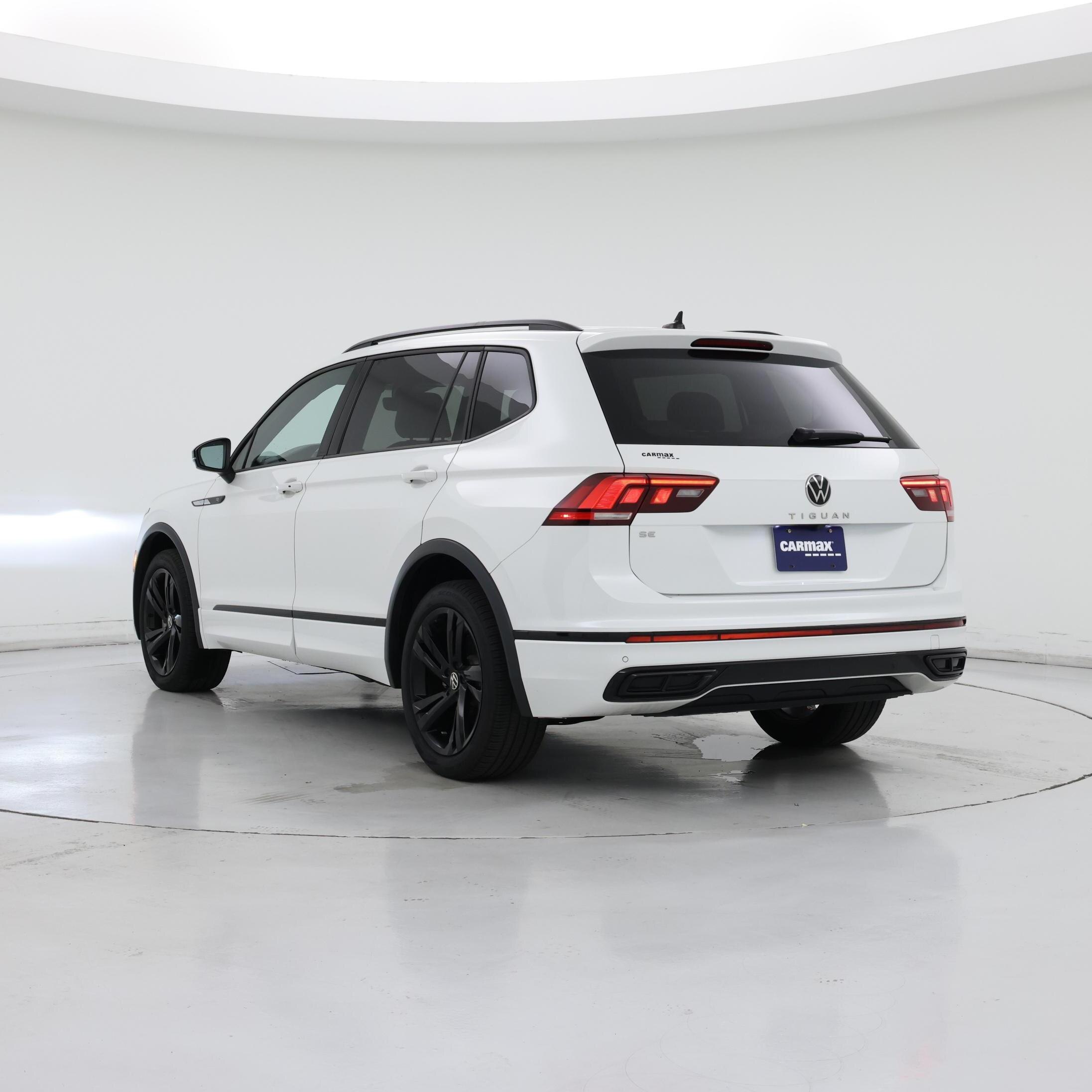 Thumbnail: 2023 Volkswagen Tiguan - 2