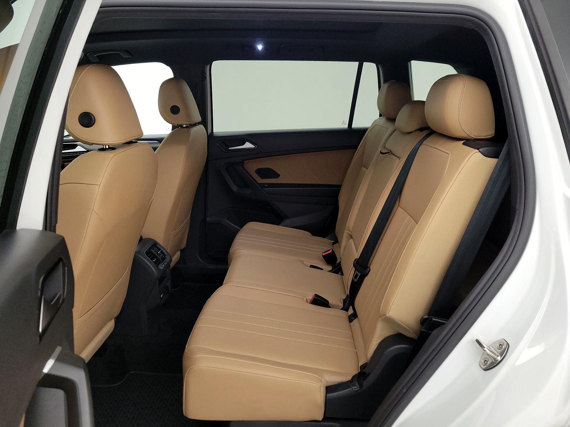 Thumbnail: 2023 Volkswagen Tiguan - 20
