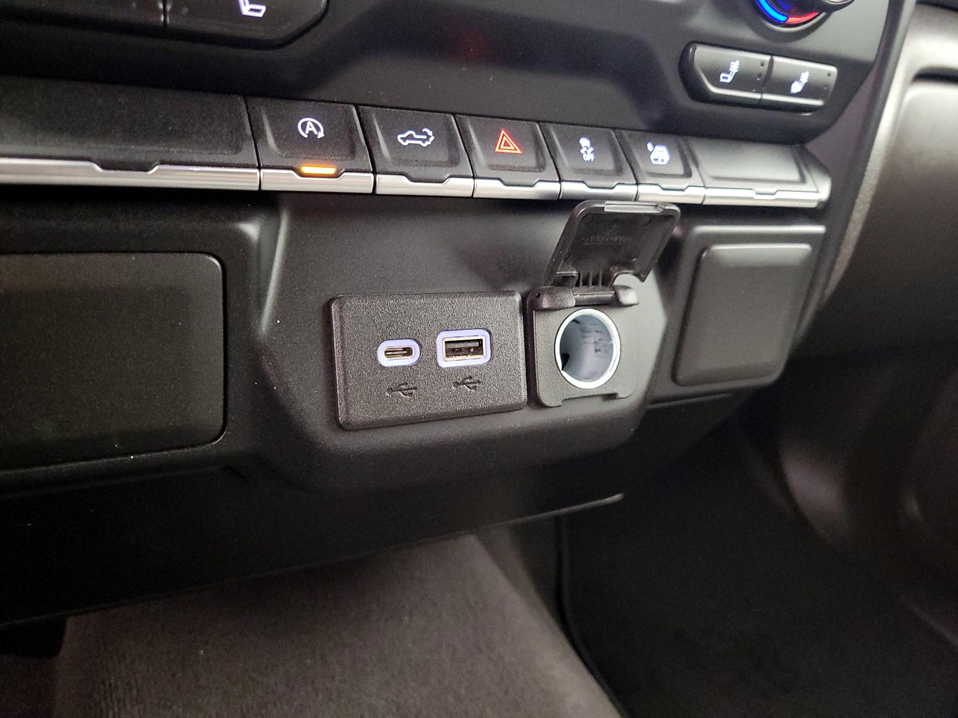 Thumbnail: 2021 Chevrolet Silverado 1500 - 18