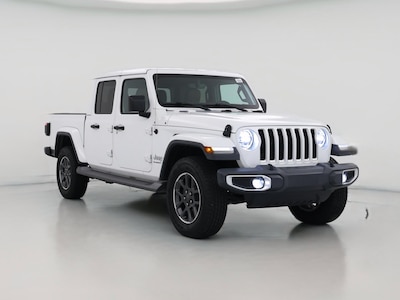 White 2020 Jeep Gladiator Overland