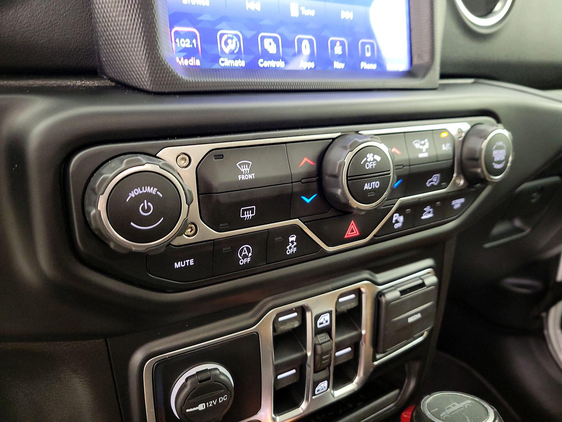 Thumbnail: 2020 Jeep Gladiator - 17