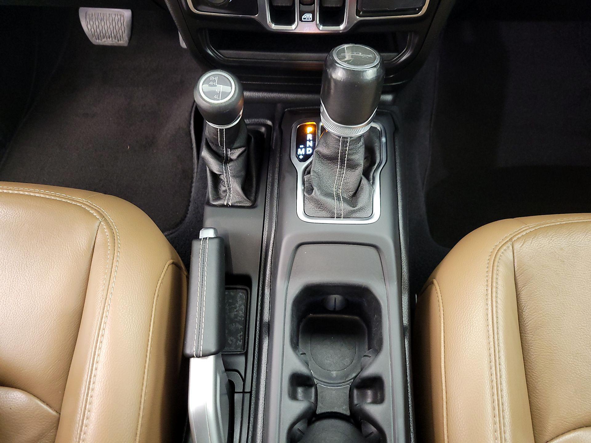 Thumbnail: 2020 Jeep Gladiator - 18