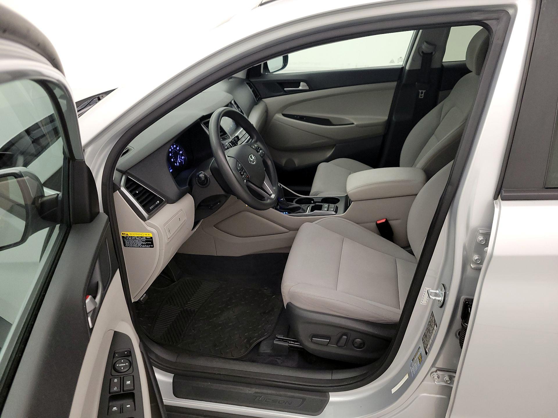 Thumbnail: 2018 Hyundai Tucson - 11