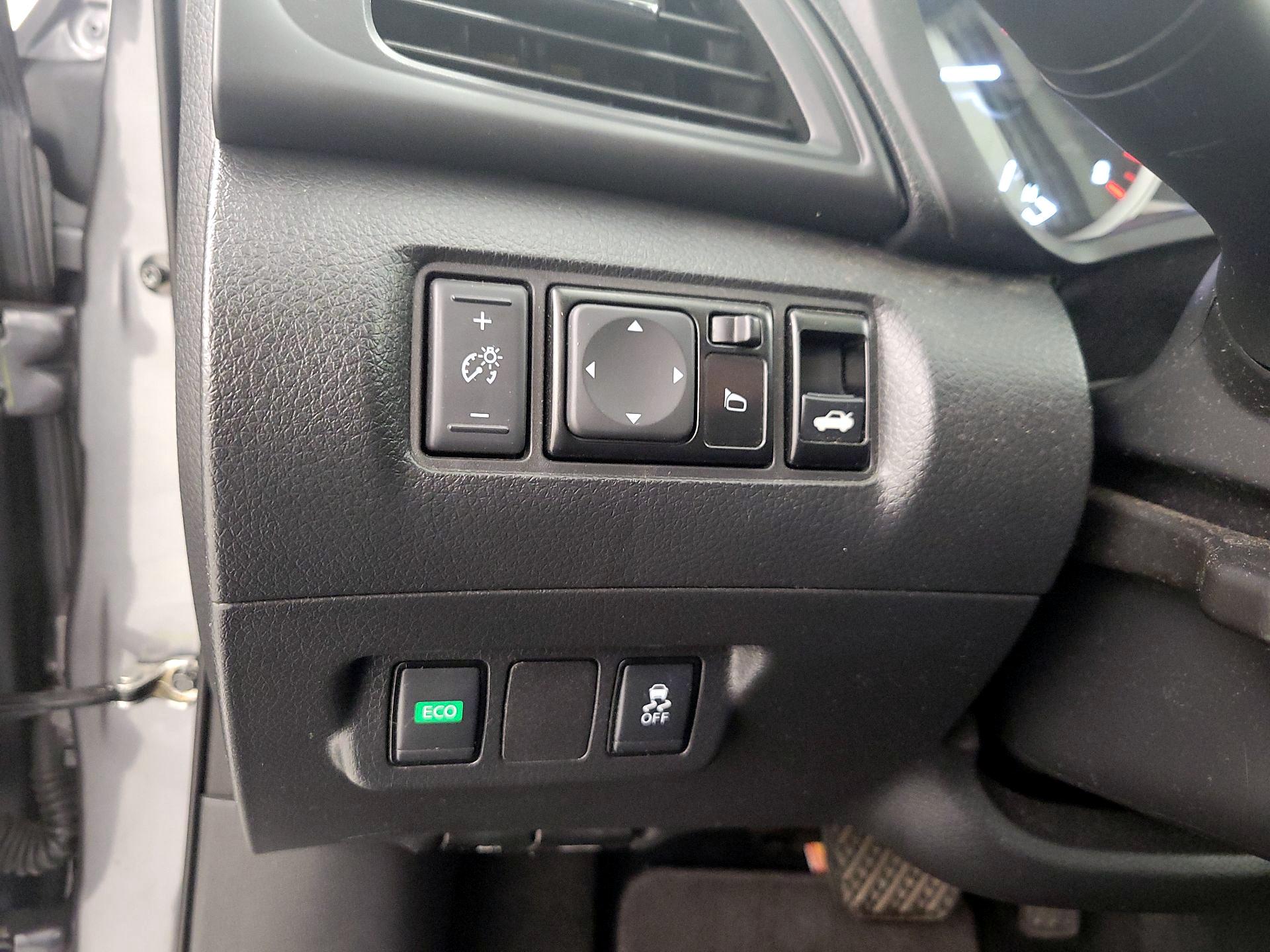 Thumbnail: 2019 Nissan Sentra - 13