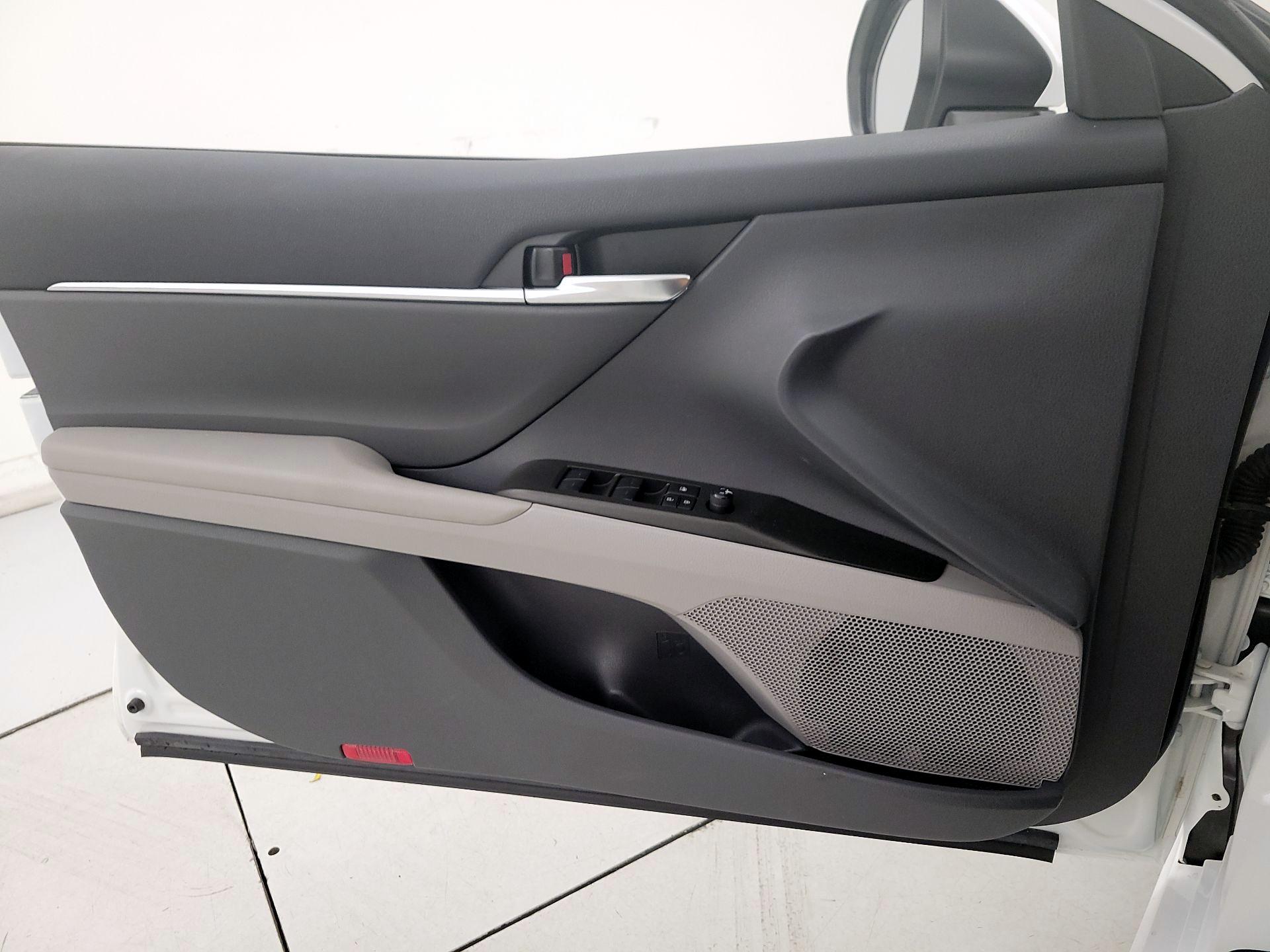 Thumbnail: 2024 Toyota Camry - 12