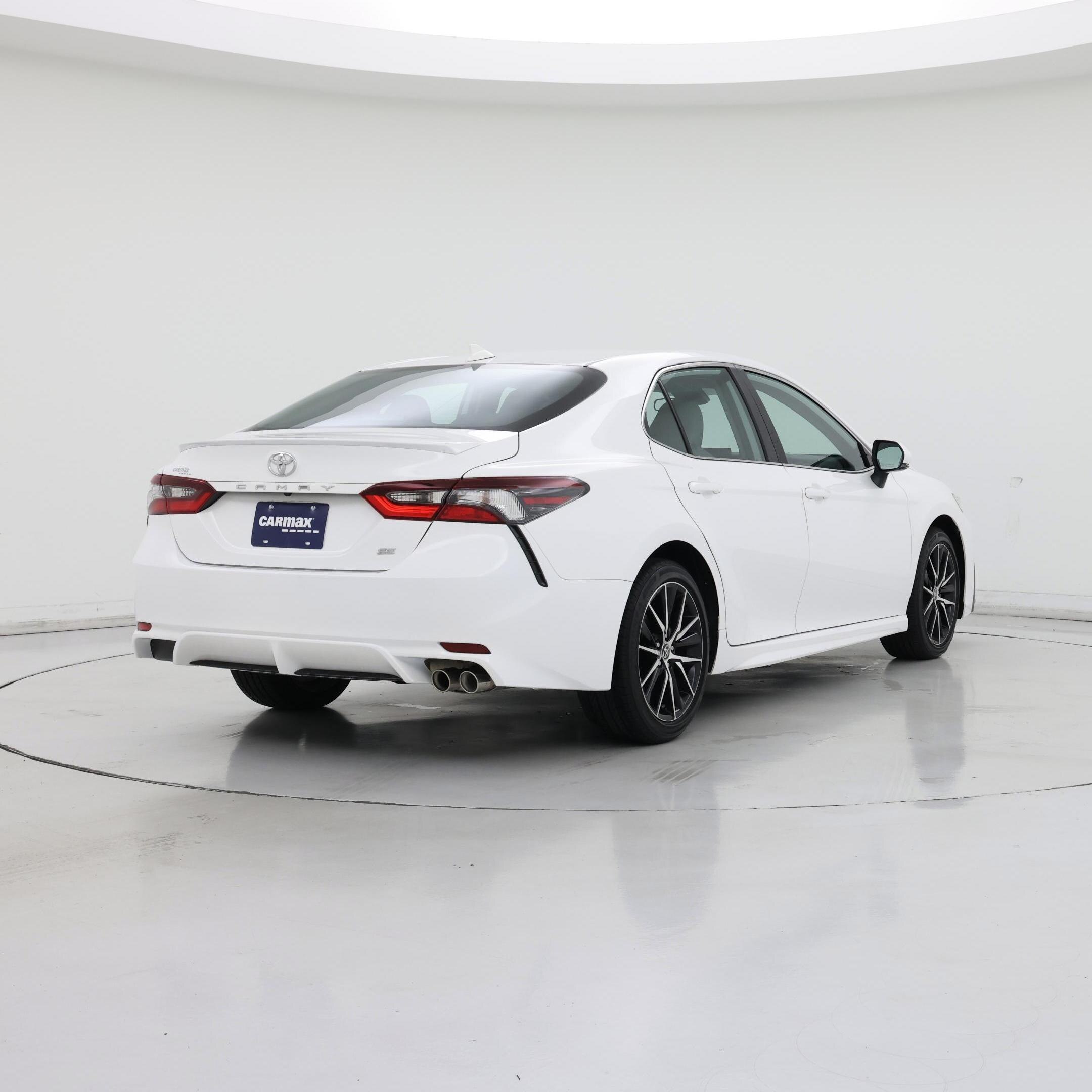 Thumbnail: 2024 Toyota Camry - 8