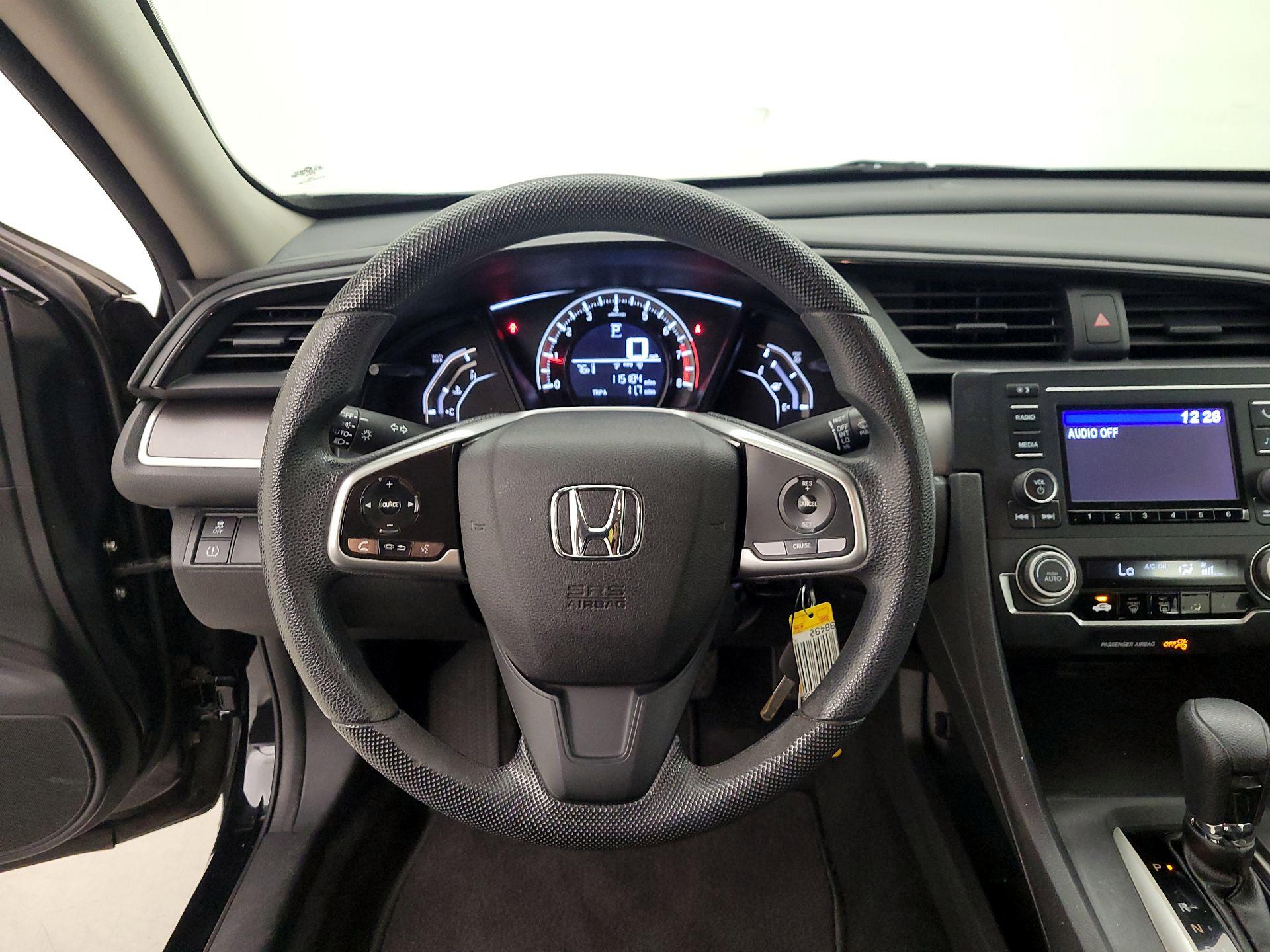 Thumbnail: 2016 Honda Civic - 10